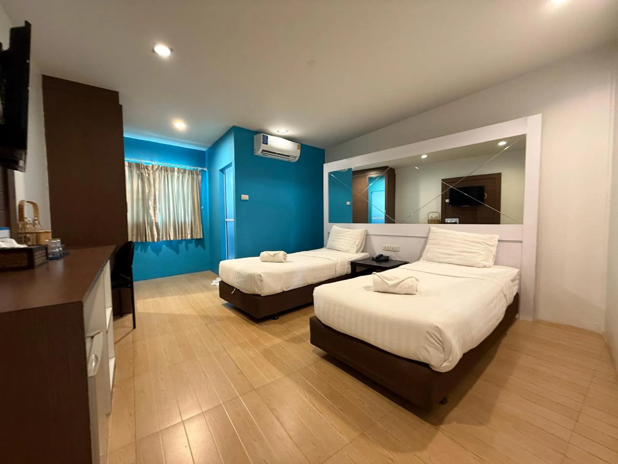 Bed in Bed By Cruise Hotel At Samakkhi-Tivanont