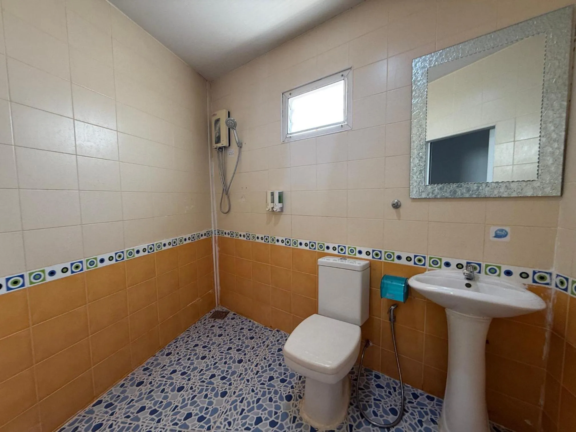 Bed By Cruise Hotel At Samakkhi-Tivanont