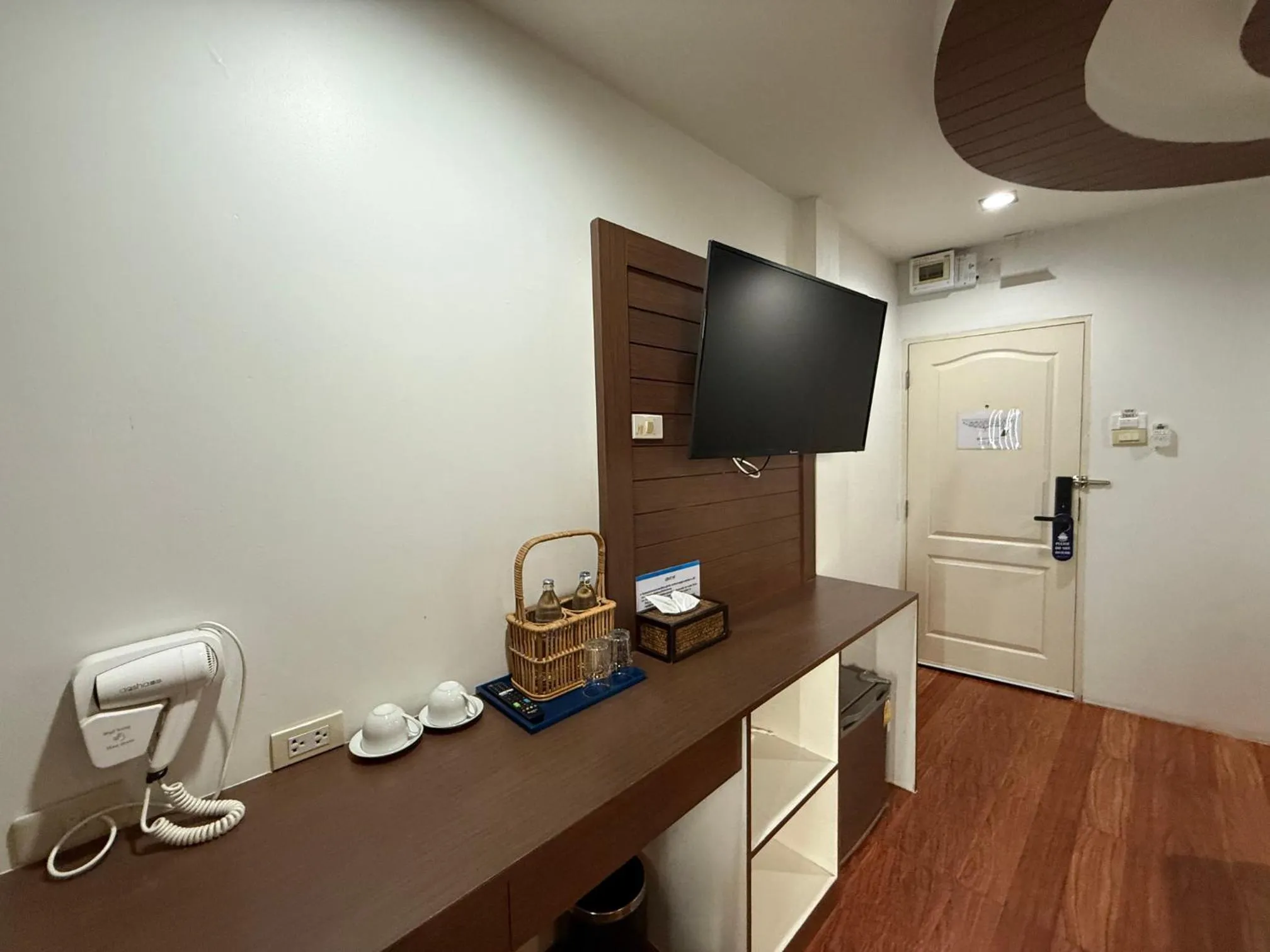 Bed By Cruise Hotel At Samakkhi-Tivanont