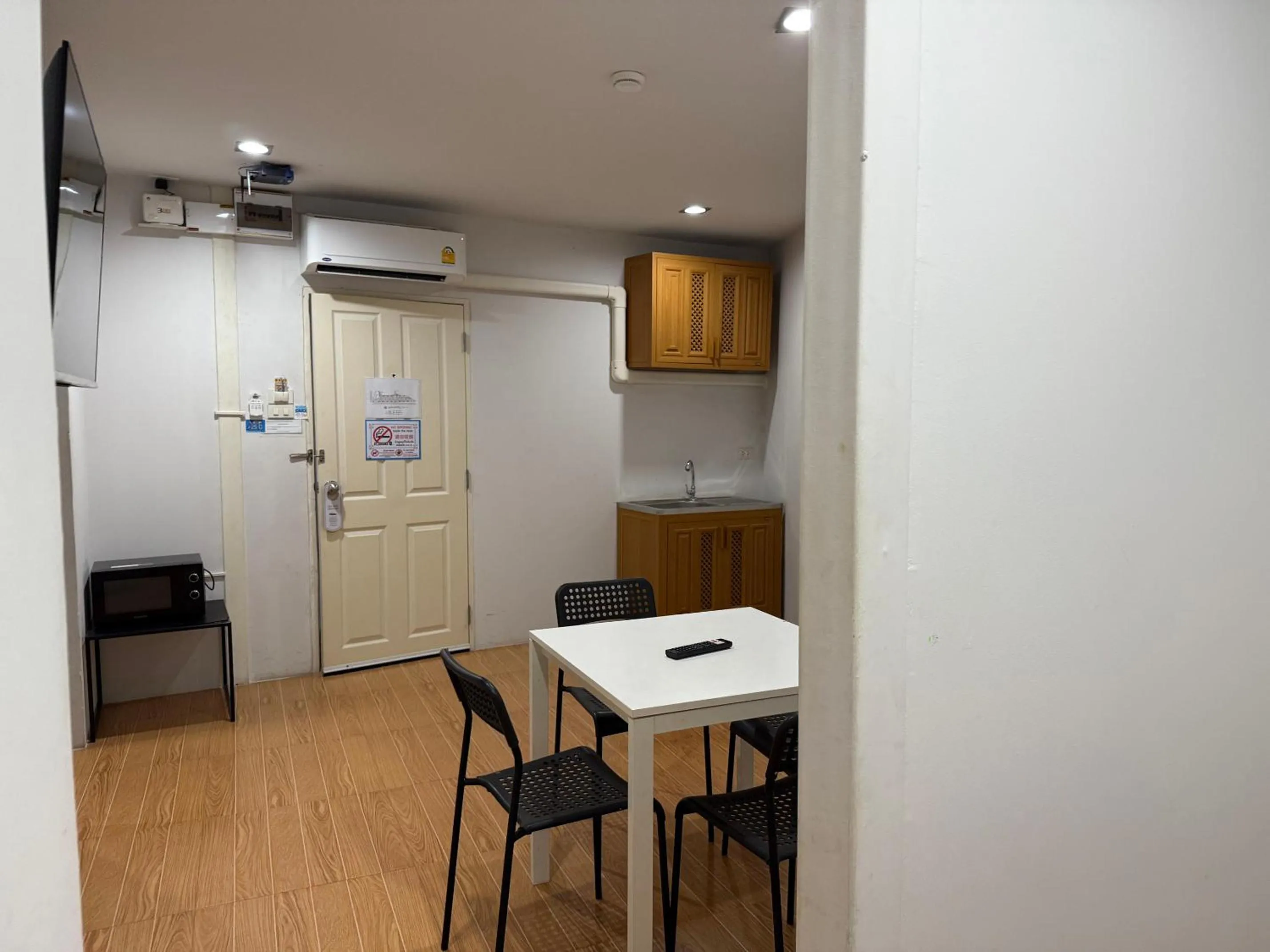 Bed By Cruise Hotel At Samakkhi-Tivanont