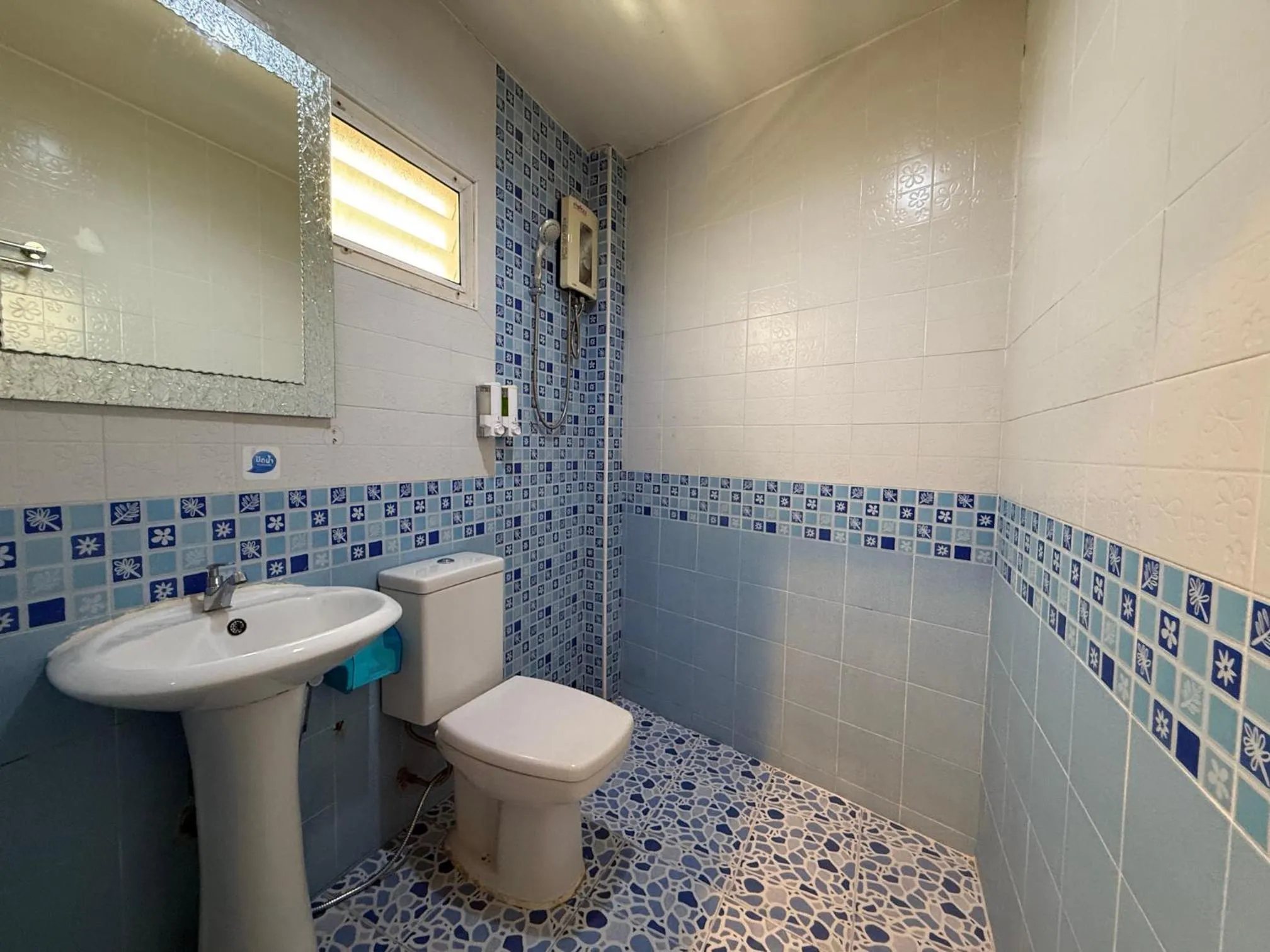 Bed By Cruise Hotel At Samakkhi-Tivanont