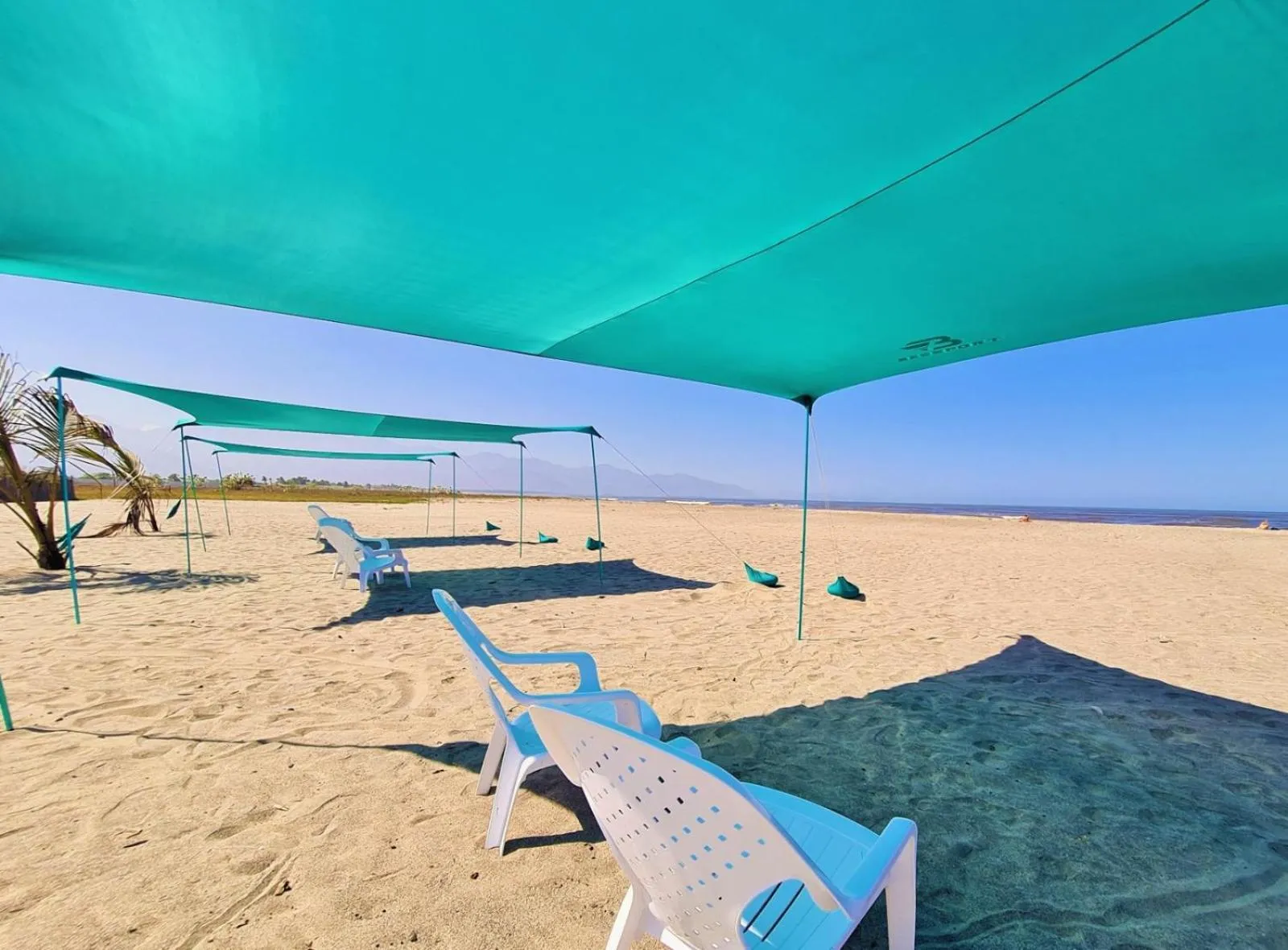 Beach in Eco-Hotel Chevere Beach