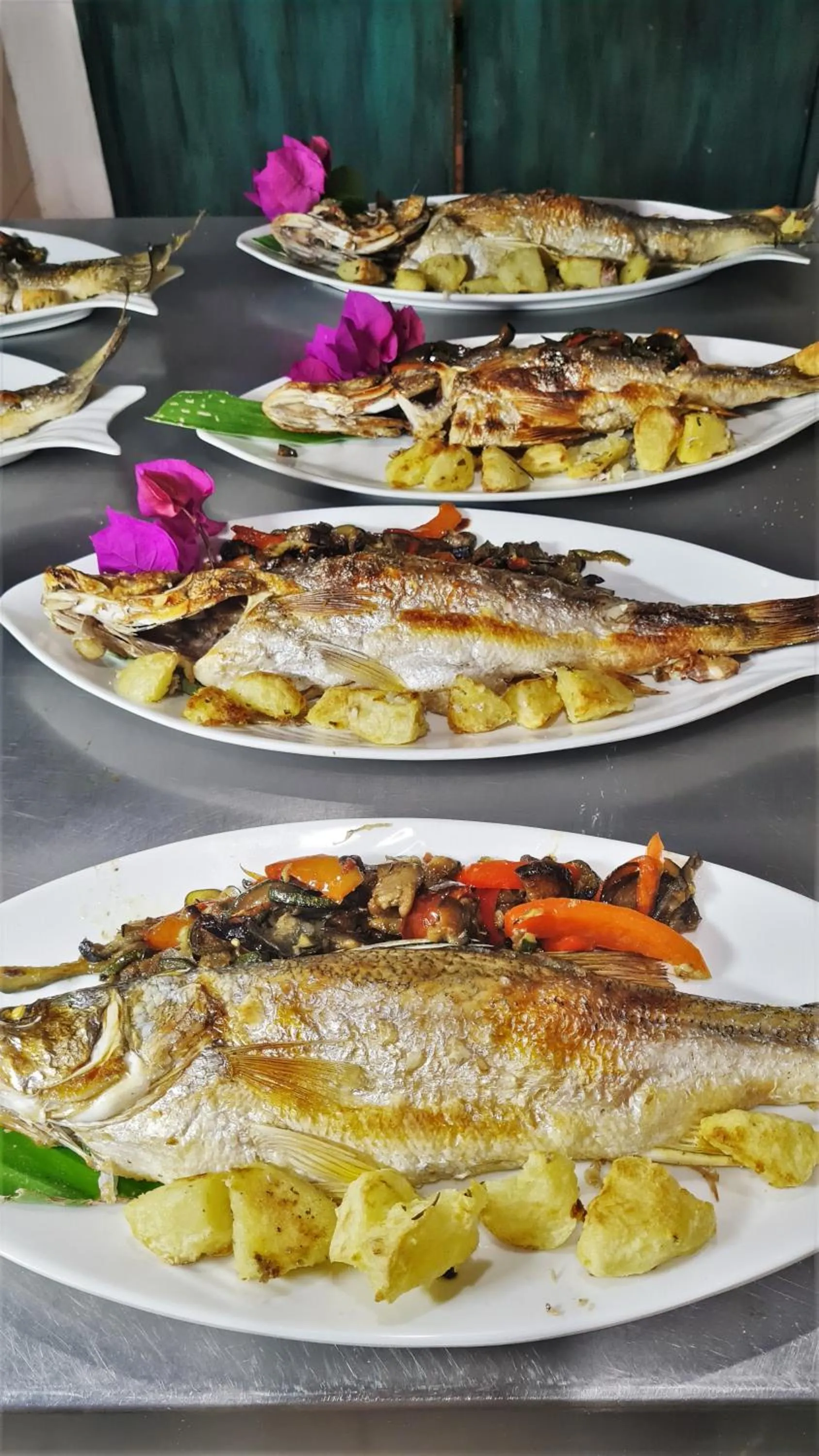 Restaurant/places to eat in Eco-Hotel Chevere Beach