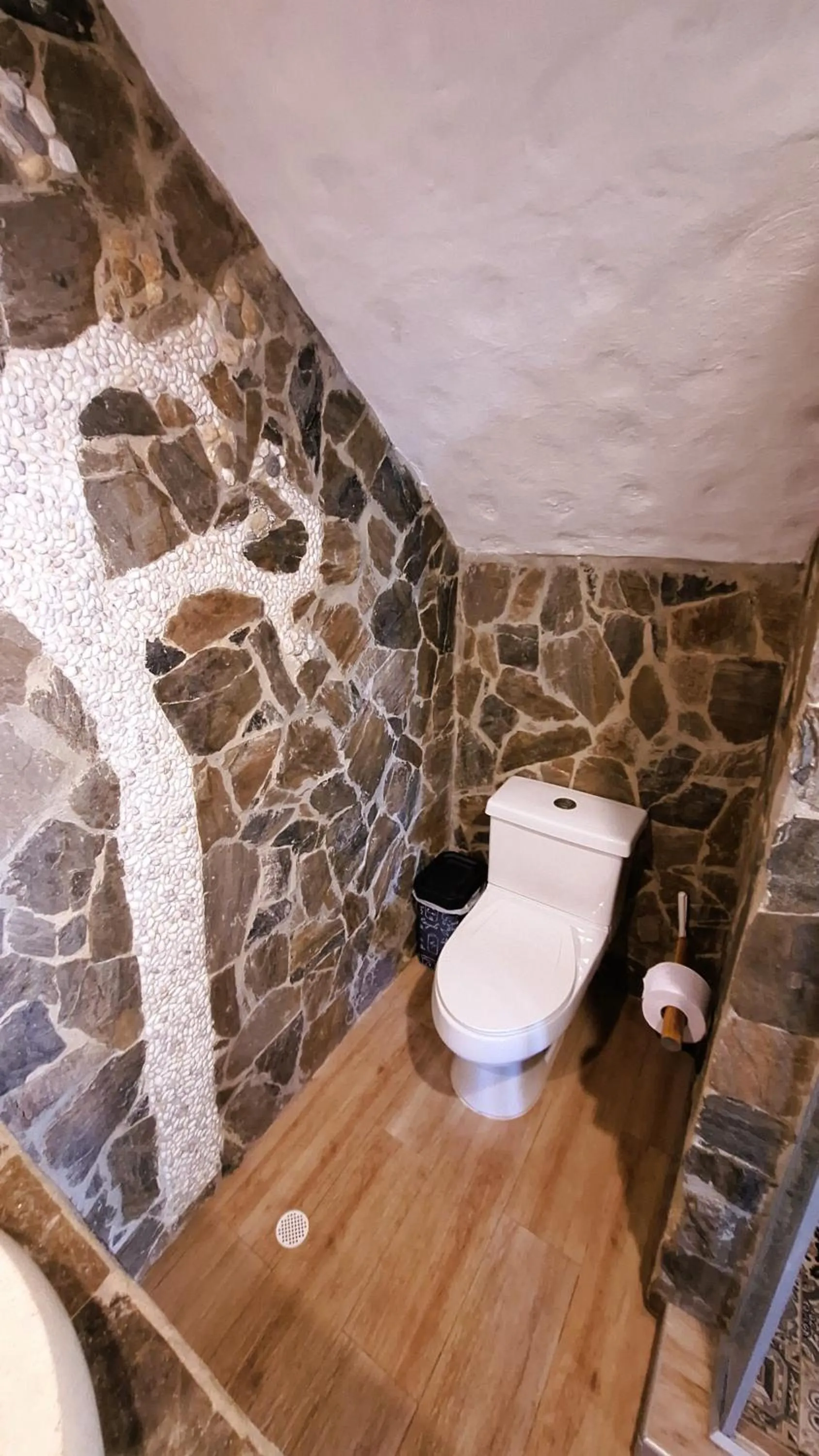 Bathroom in Eco-Hotel Chevere Beach