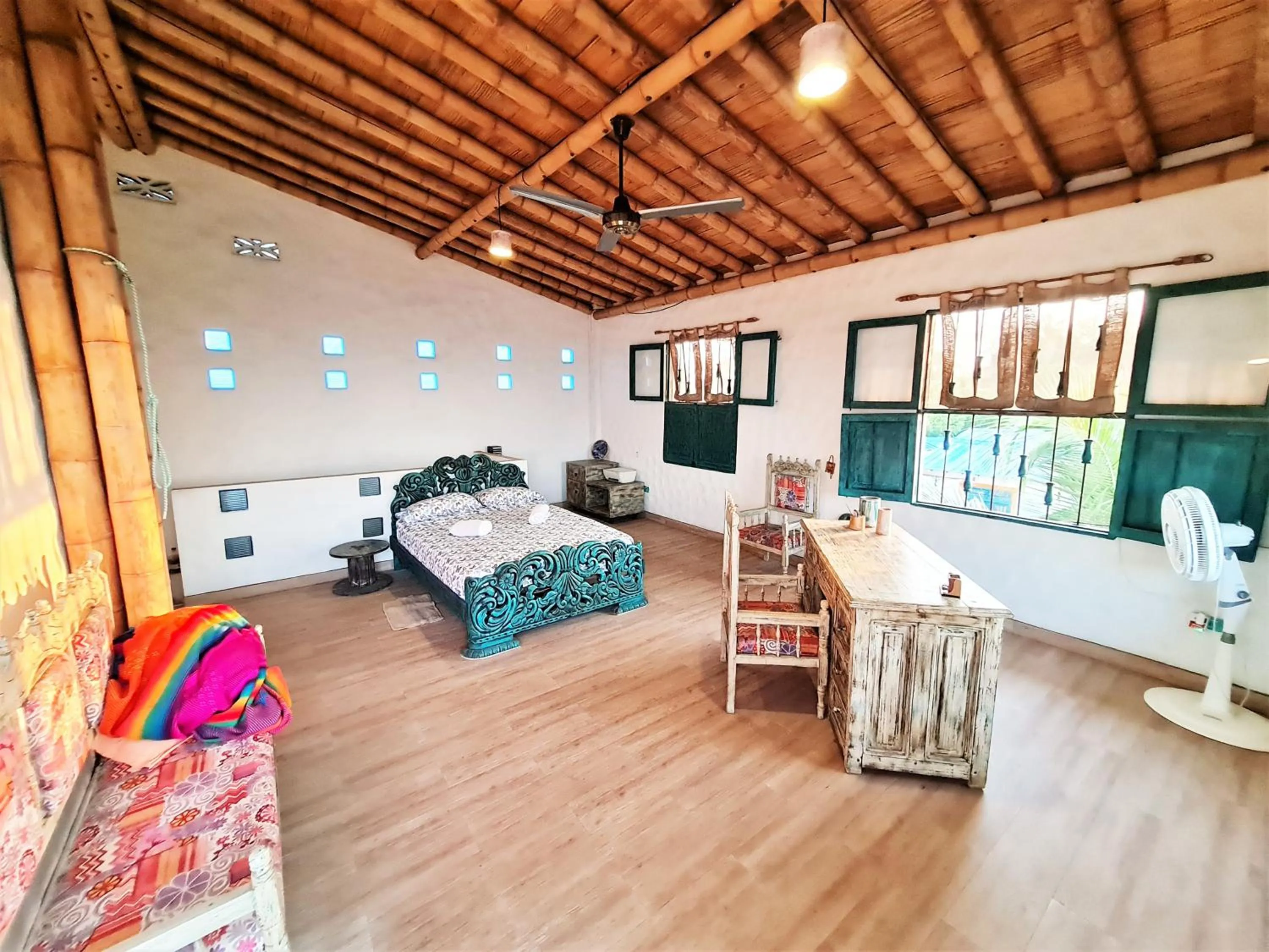 Living room, Bed in Eco-Hotel Chevere Beach