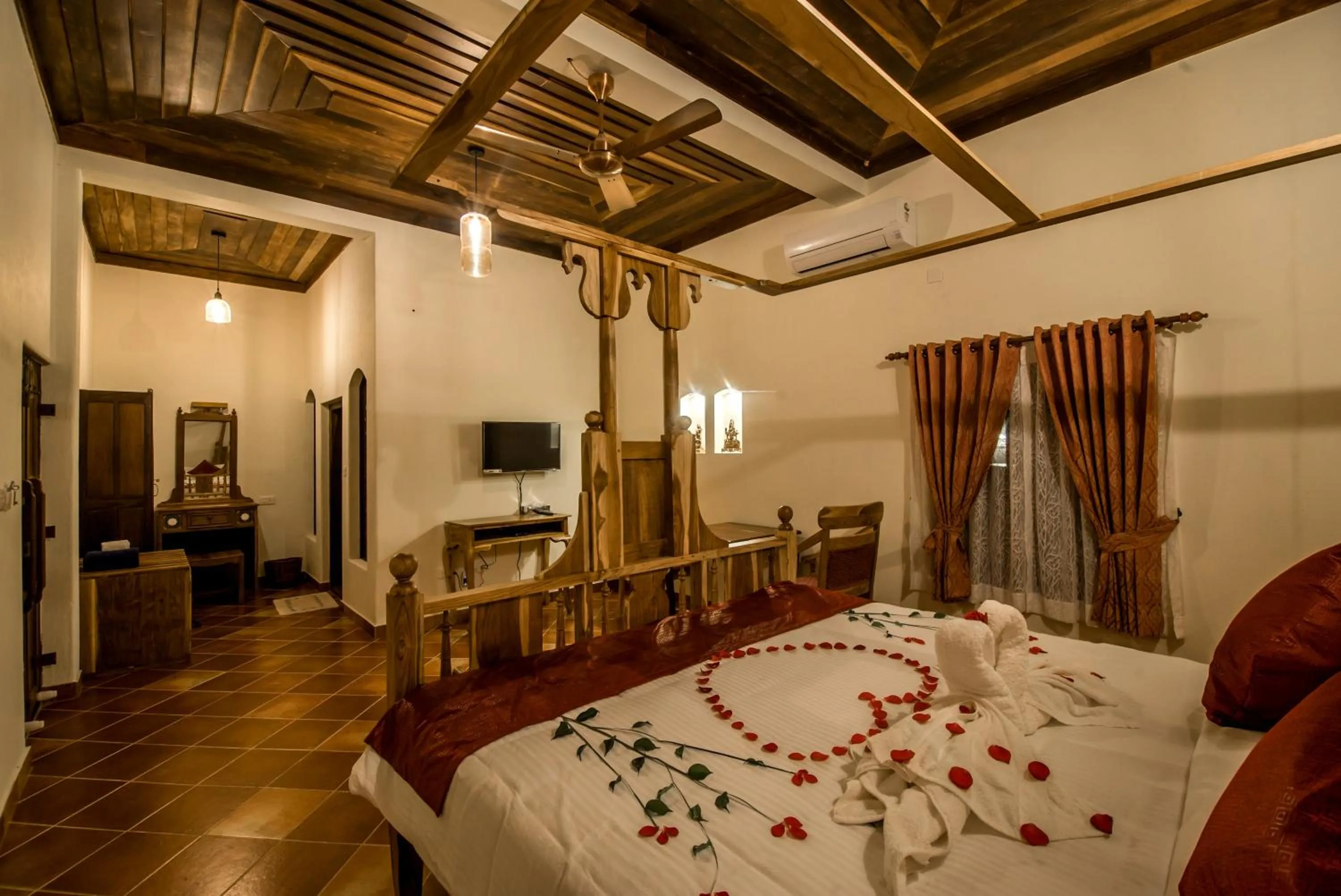 Bed in Flamingo Boutique Hotel & Ayurvedic spa