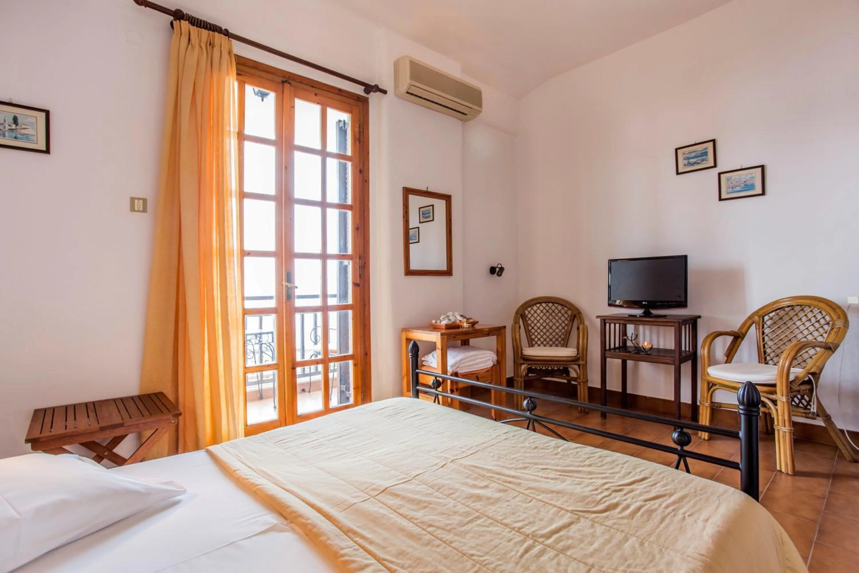 Photo of the whole room, Bed in Villa Diamanti