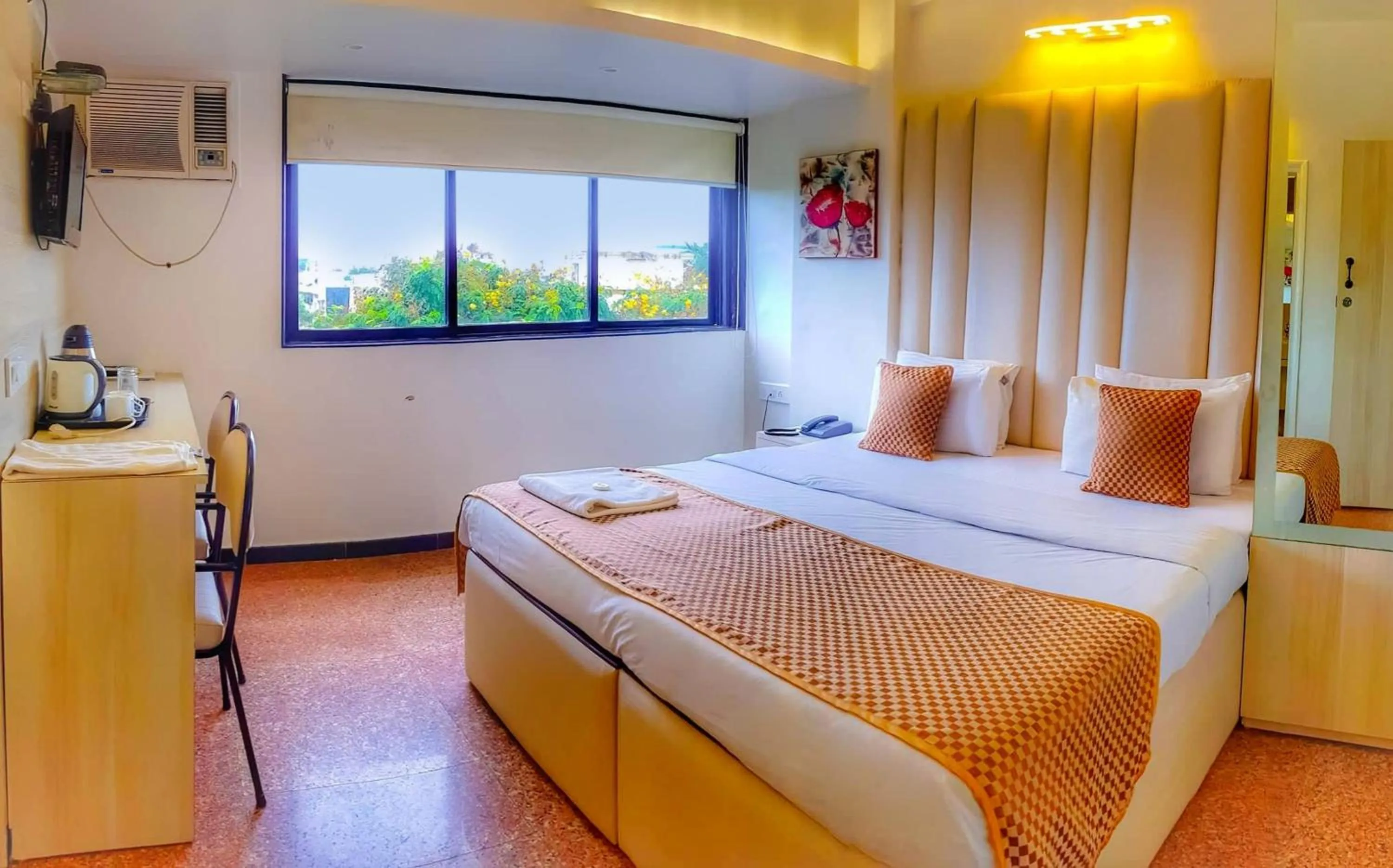 Bedroom, Bed in Hotel Samraj