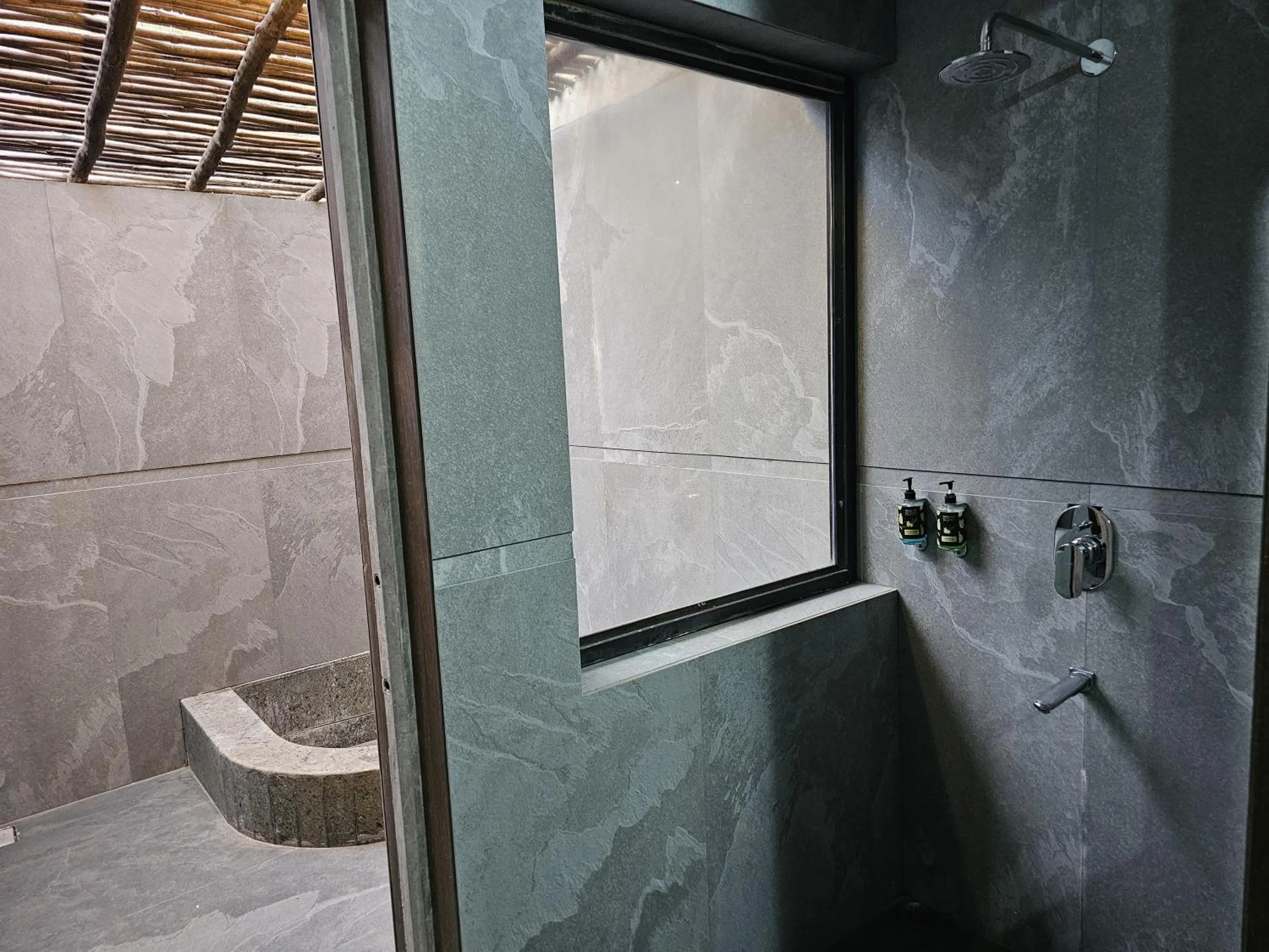 Bathroom in The Celebration Van Vilas