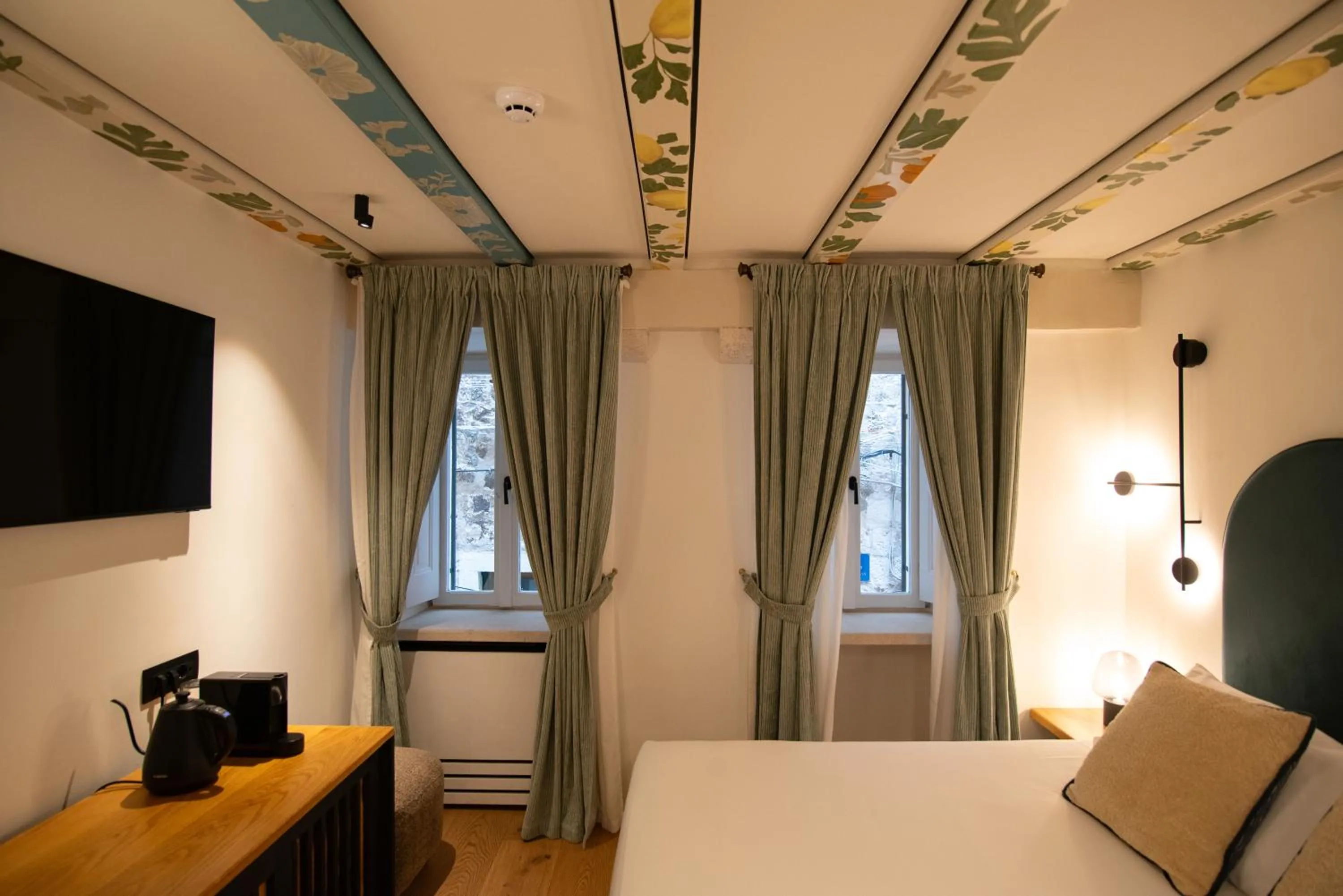 Bedroom, Bed in 7oaks Noble House