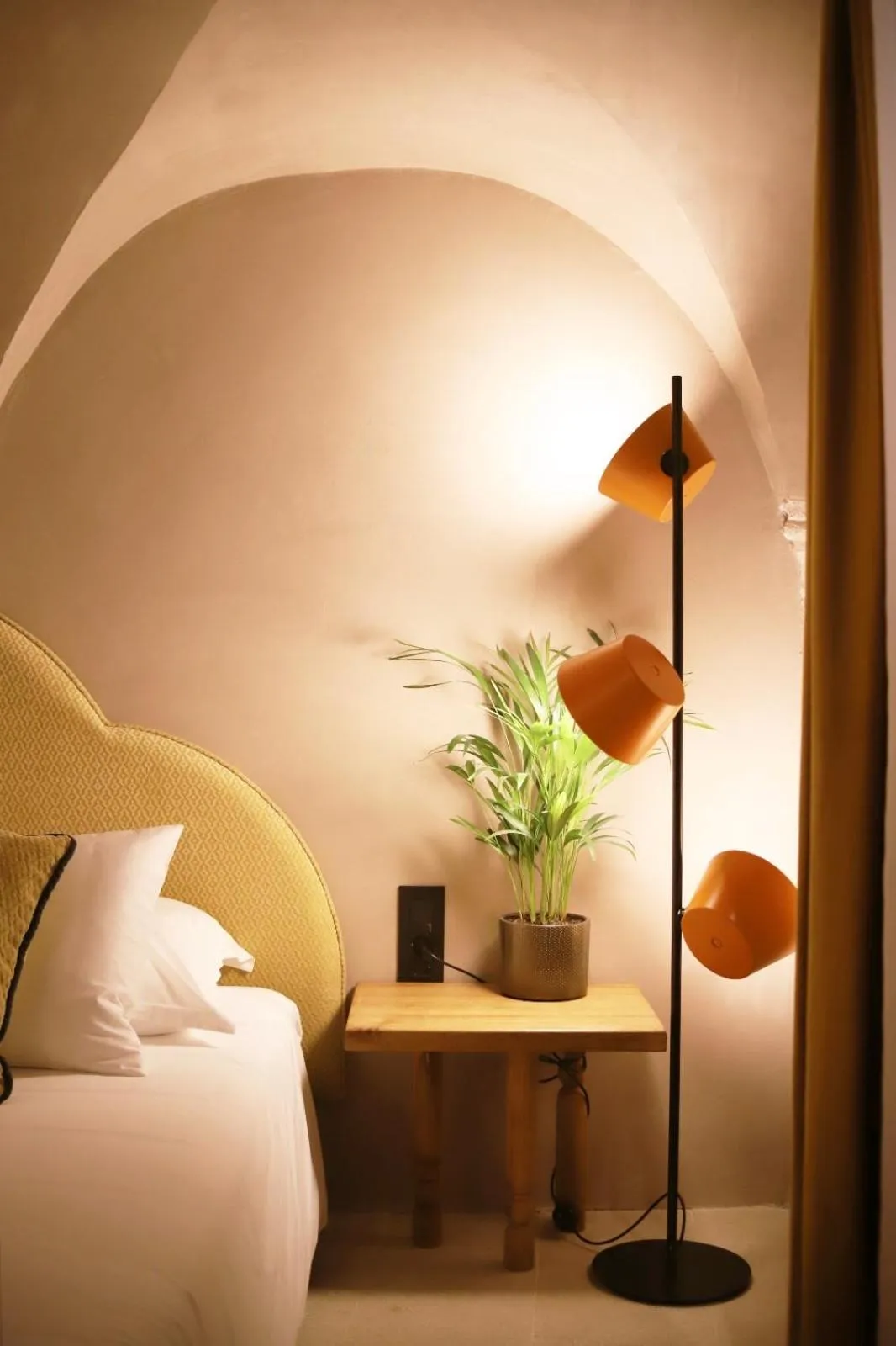 Bedroom, Bed in 7oaks Noble House