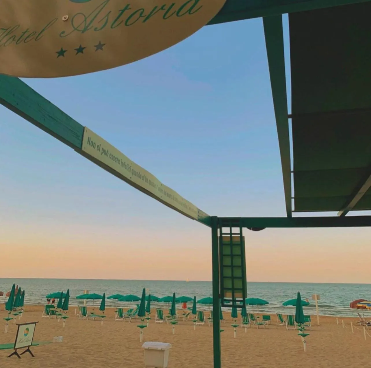 Beach in Hotel Astoria