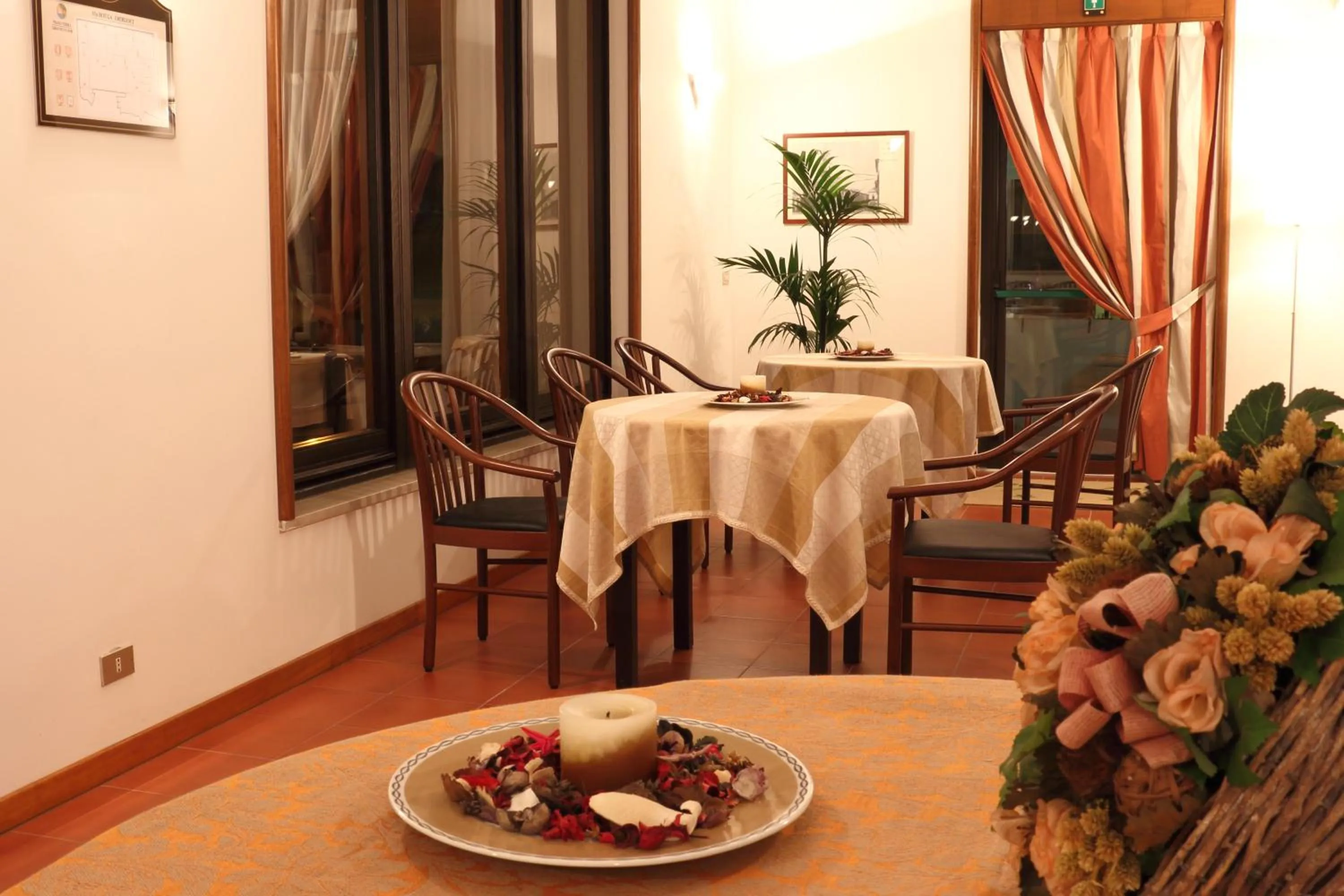 Seating area in Hotel Astoria