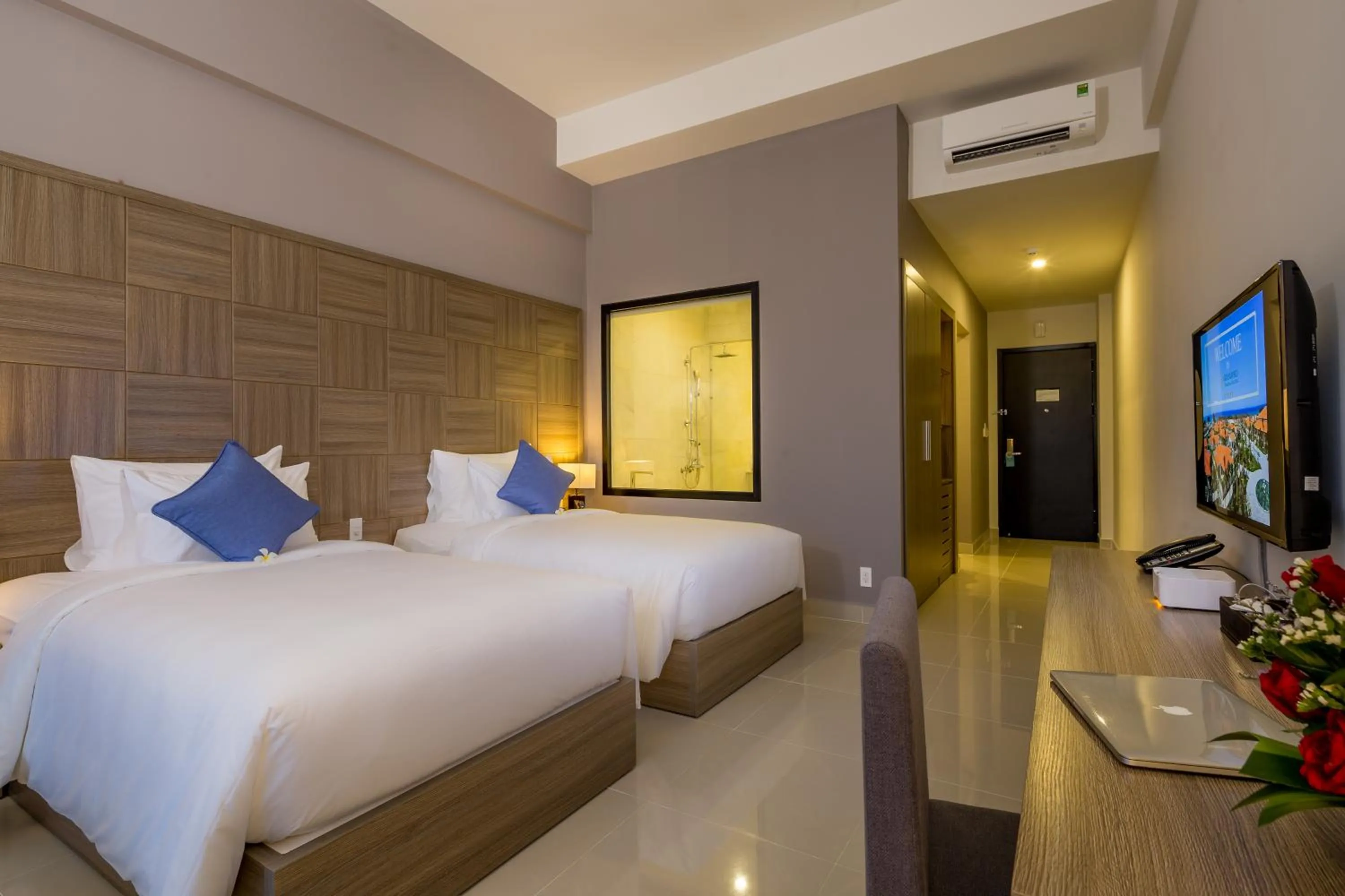 Photo of the whole room, Bed in Grandvrio Ocean Resort Danang