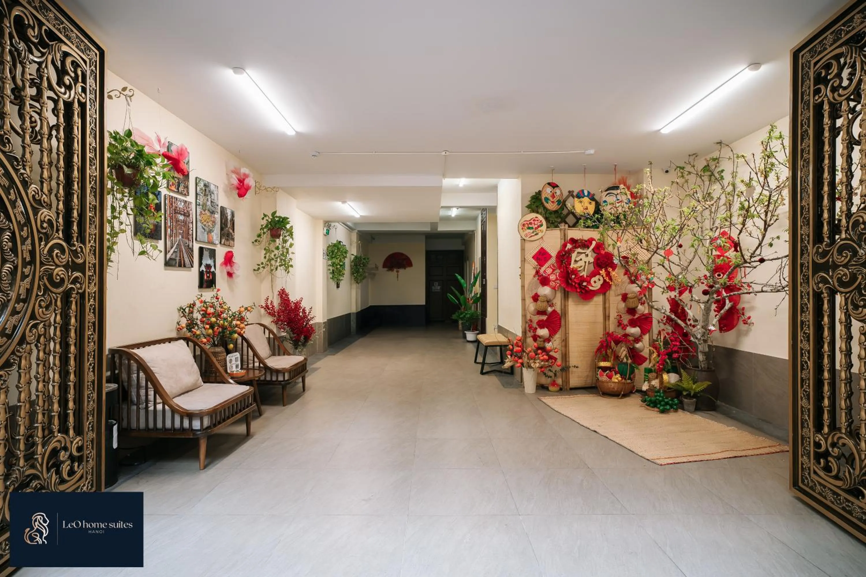 Living room in High-ser Apt w Greenview, Projector and 2BR incenter - So warmly and spacious