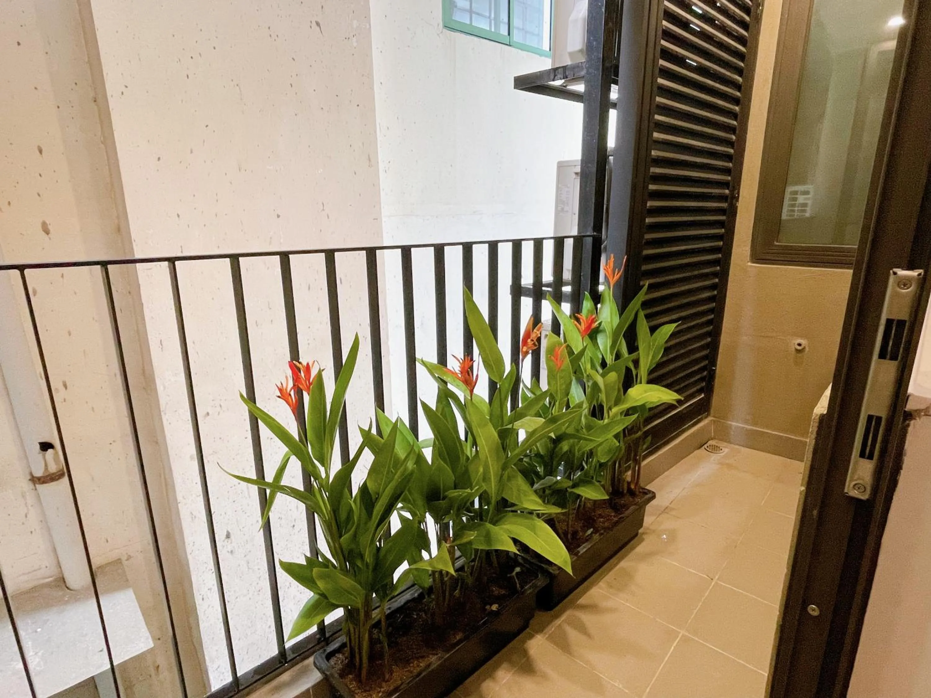 Spring in High-ser Apt w Greenview, Projector and 2BR incenter - So warmly and spacious