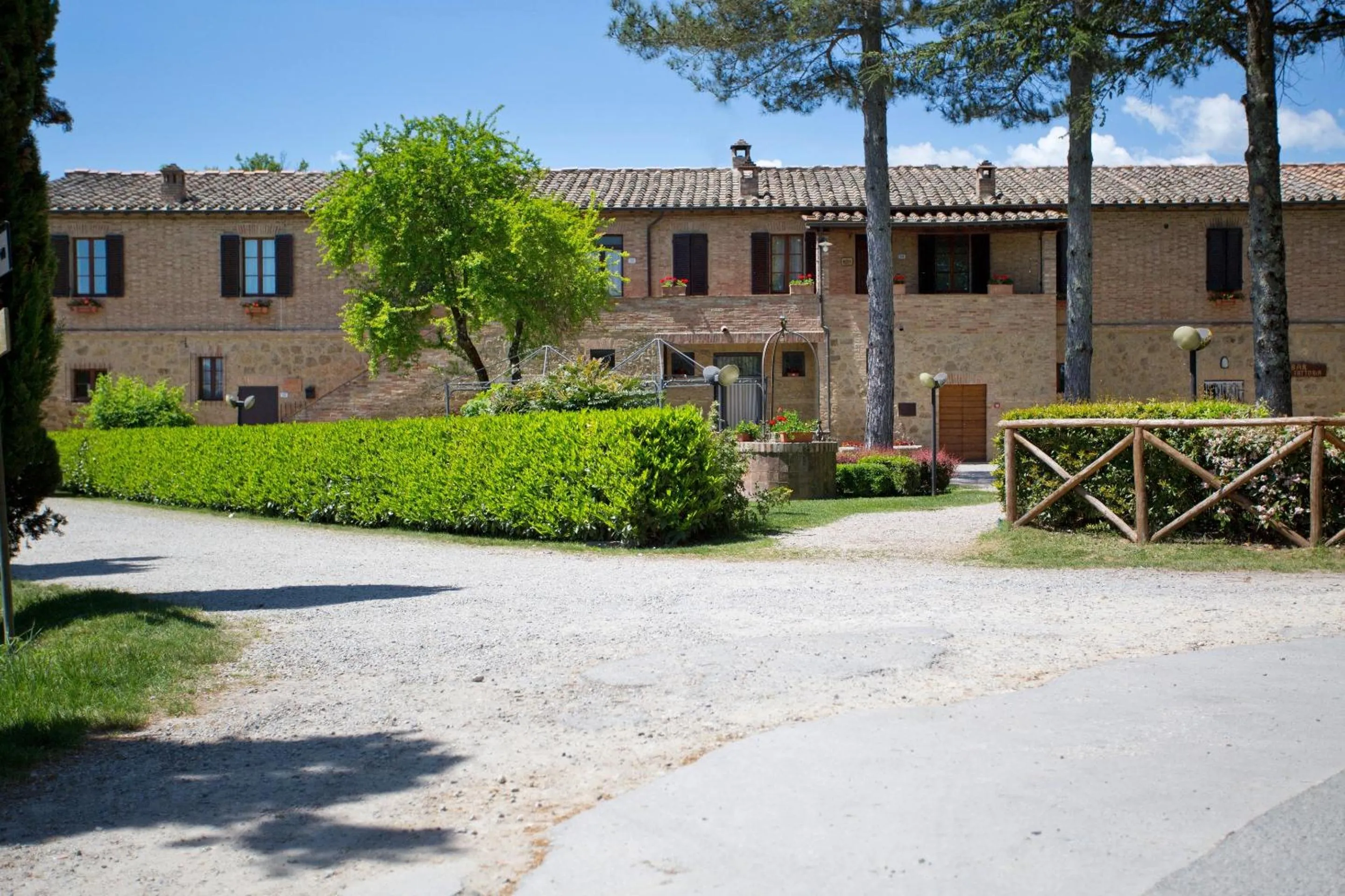 Garden view in Agriturismo San Galgano