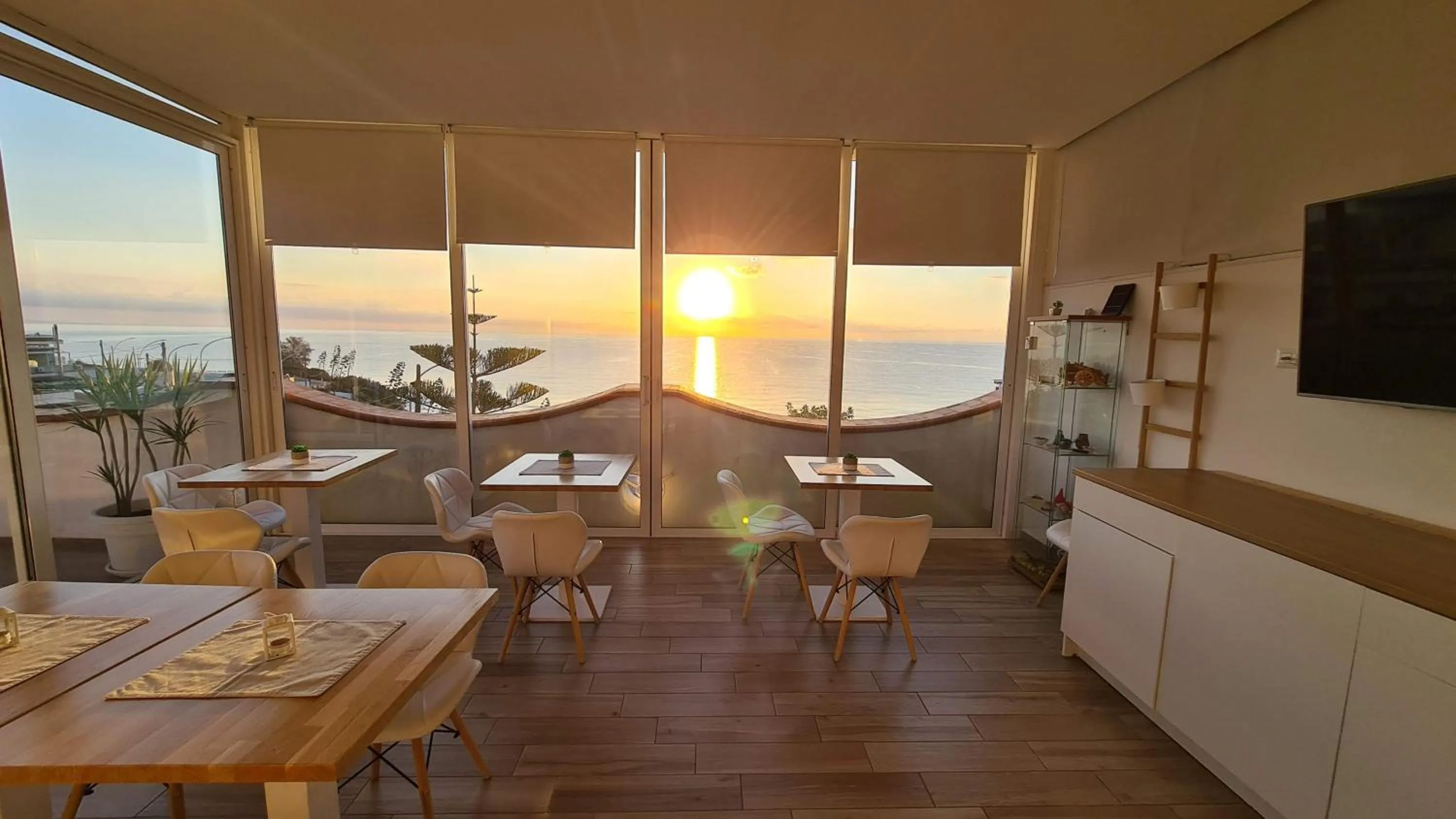 Restaurant/places to eat in Pantanello Rooms Avola