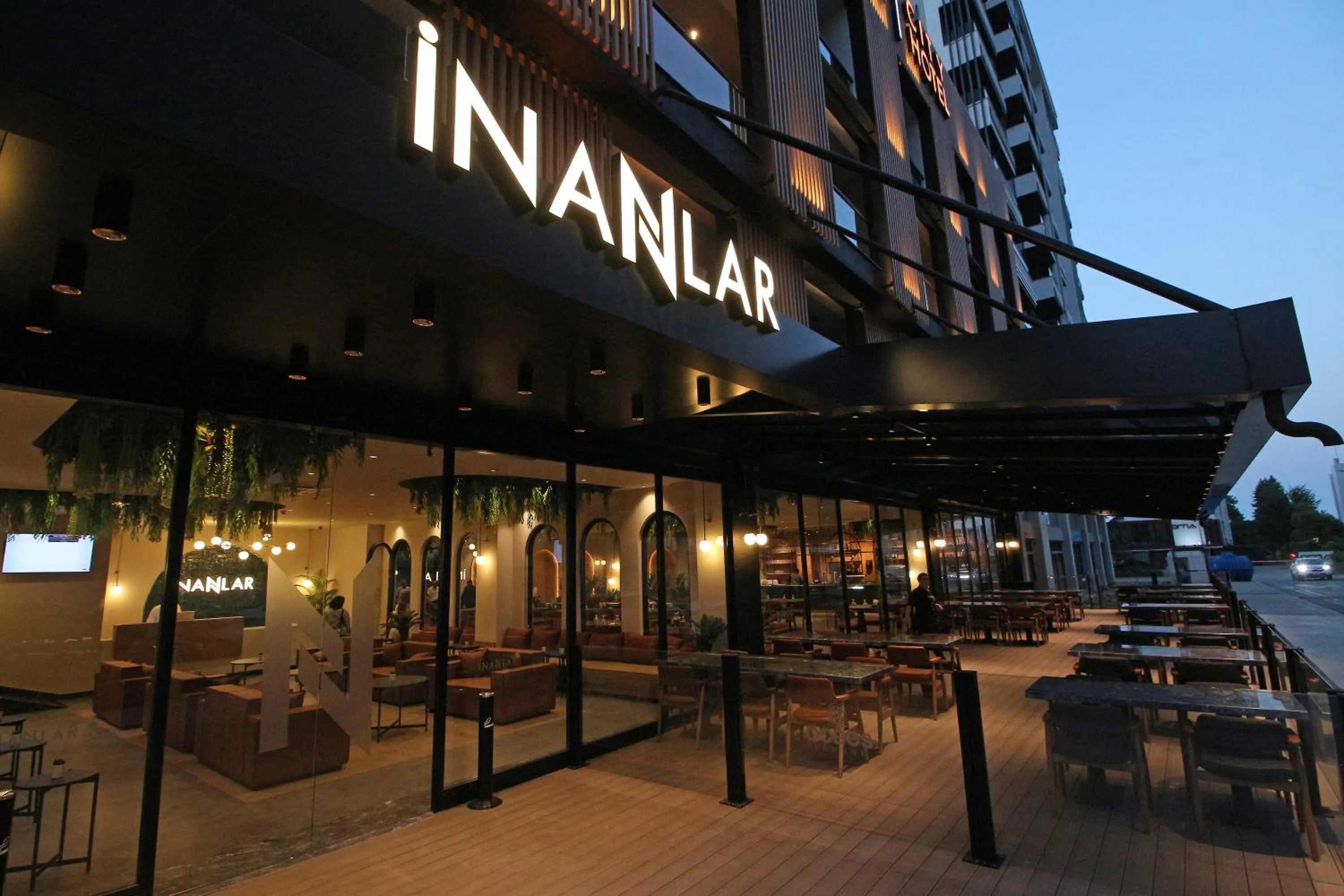 Property building in İnanlar City Hotel