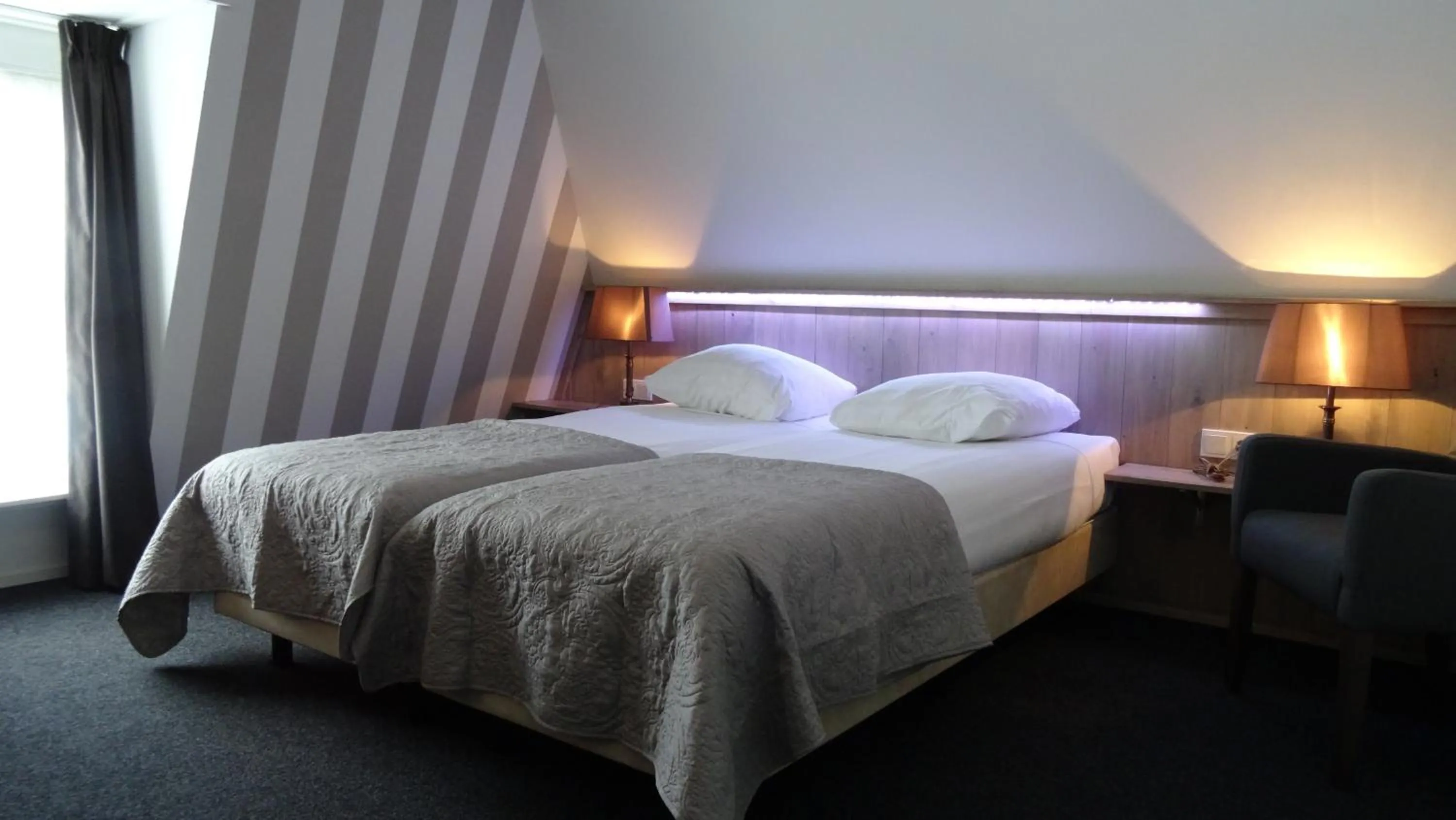 Day, Bed in Hotel Café Restaurant De Posthoorn