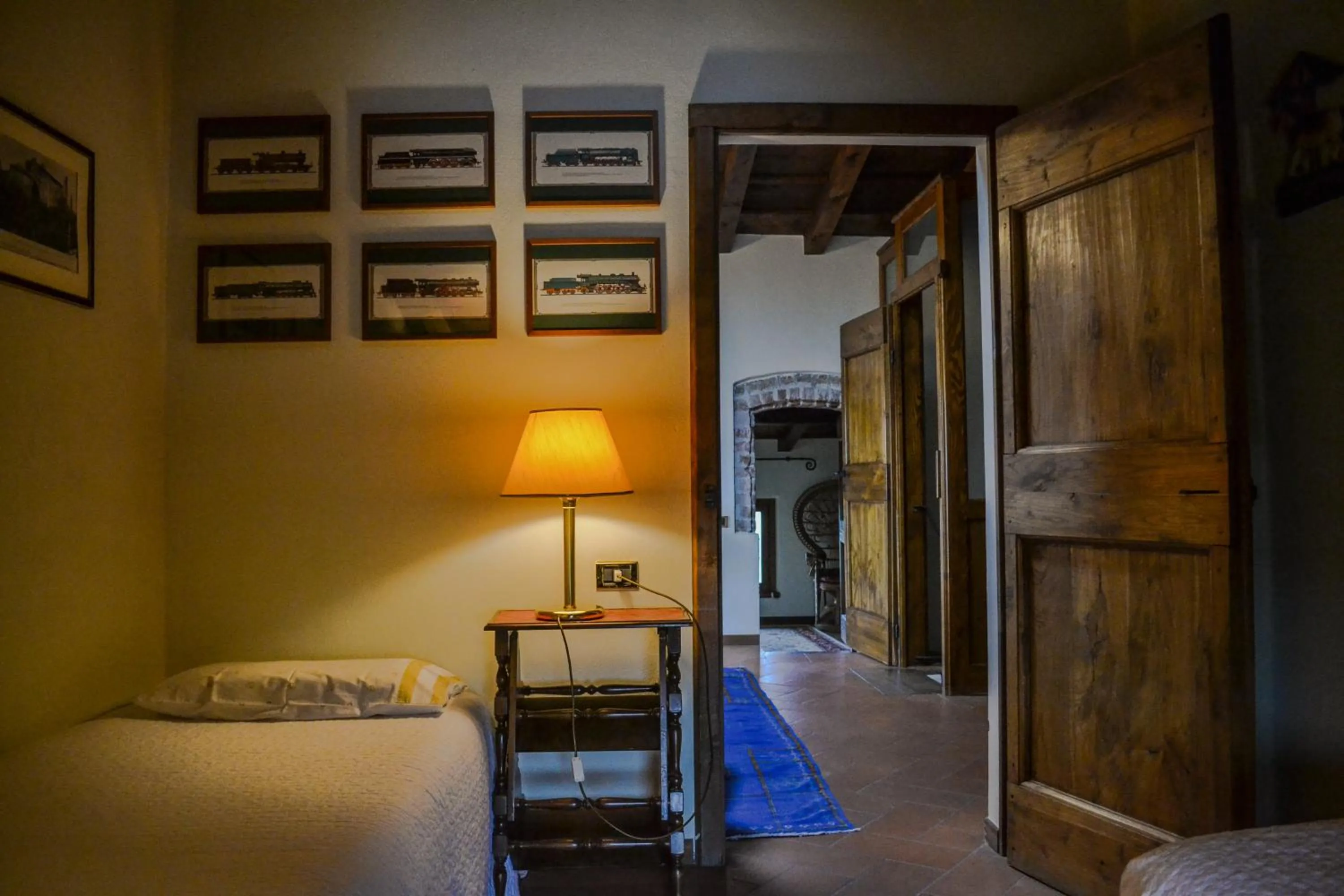 Living room, Bed in Castello di Cernusco Lombardone