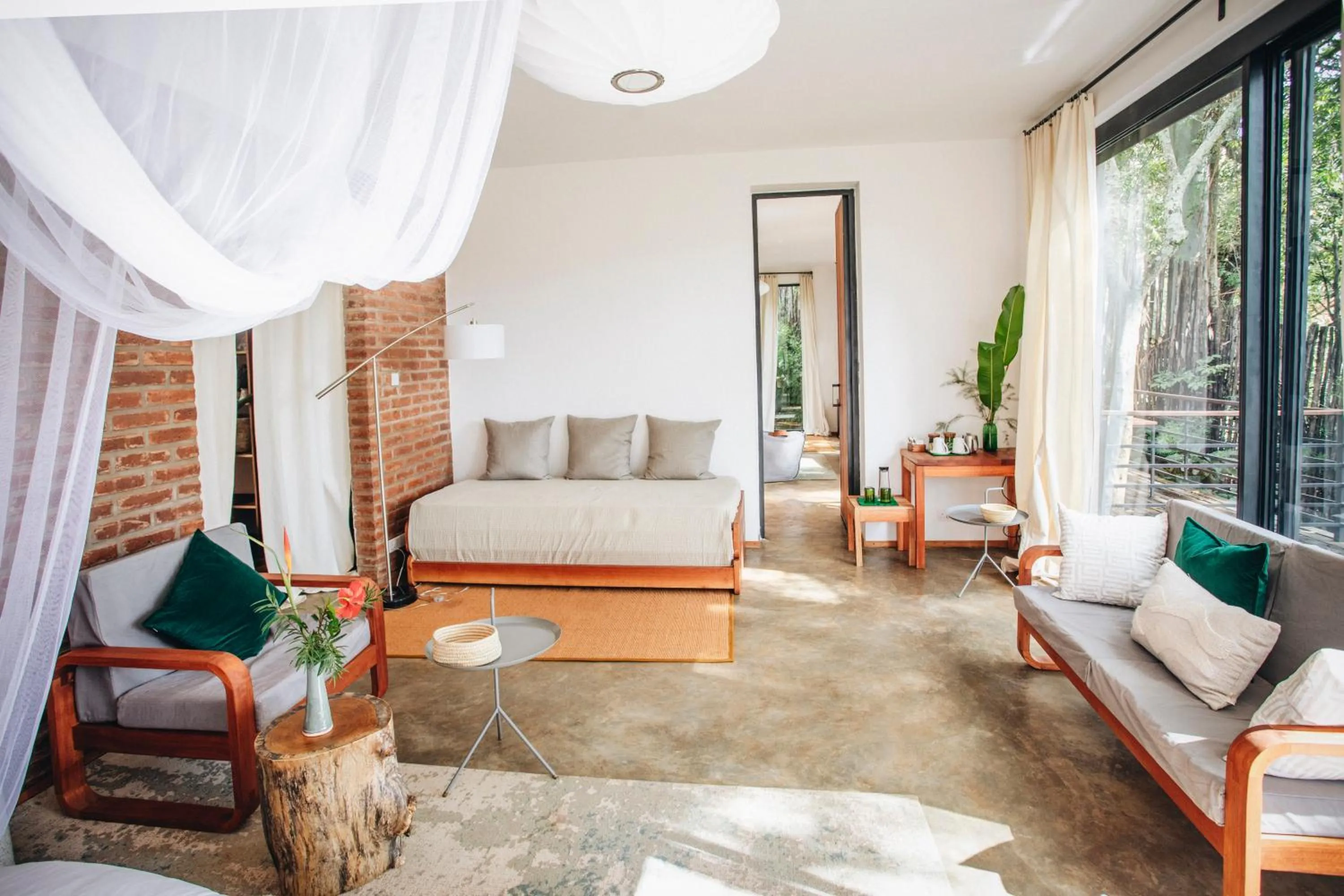 Property building, Bed in Kaliwa Lodge