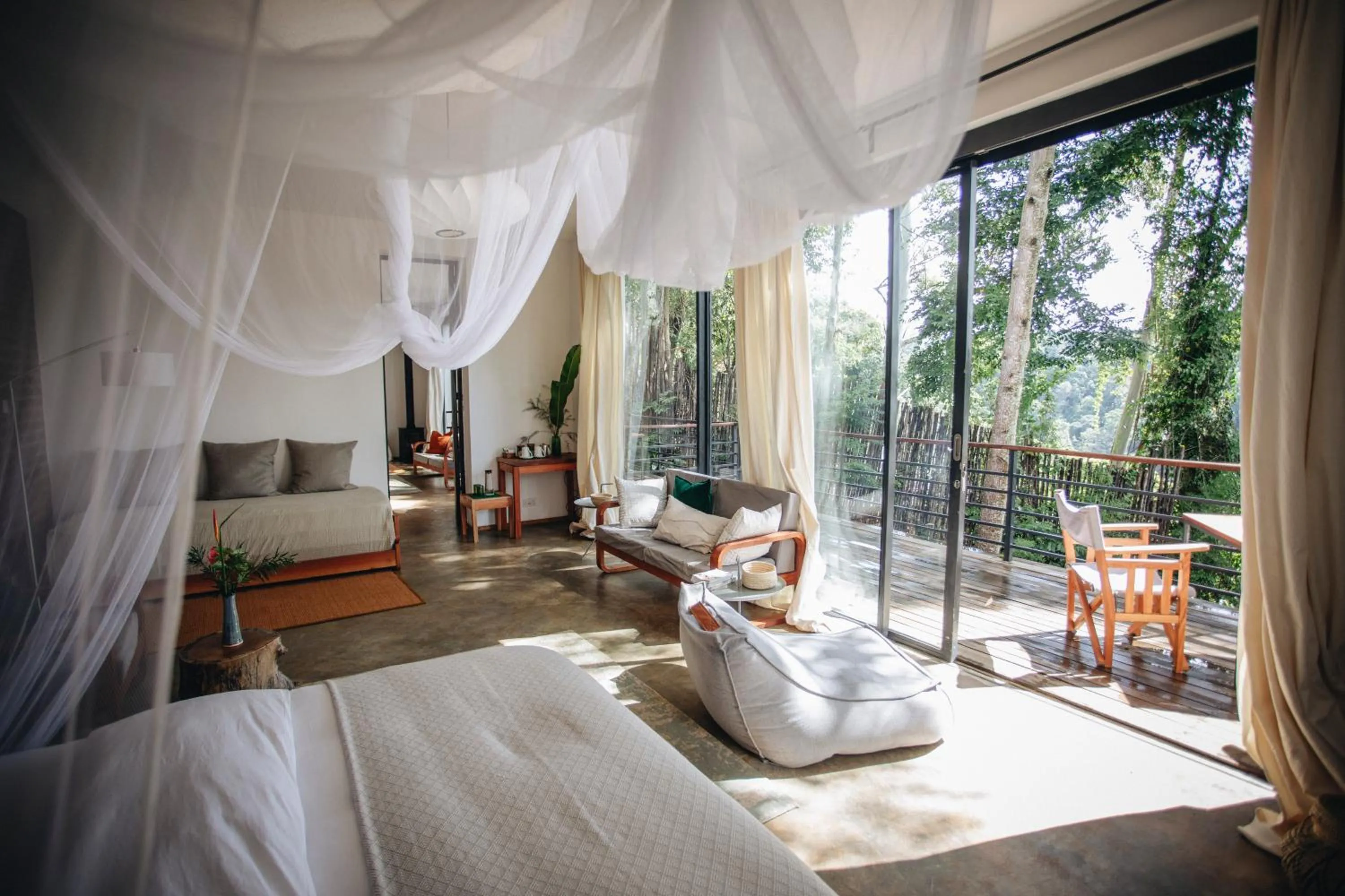 Property building, Bed in Kaliwa Lodge
