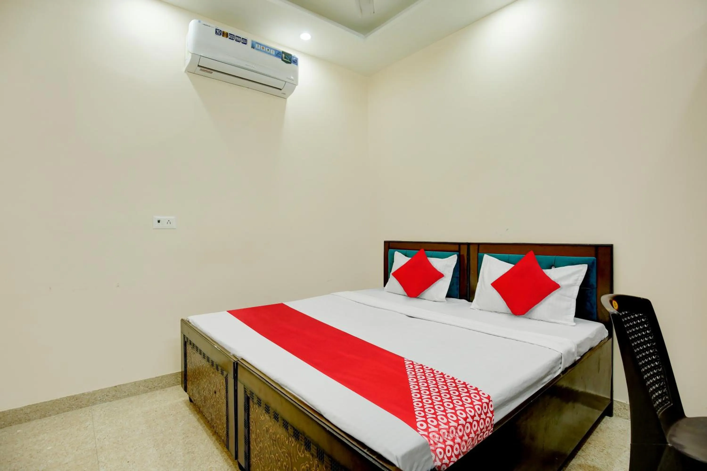 Flagship Hotel Classic