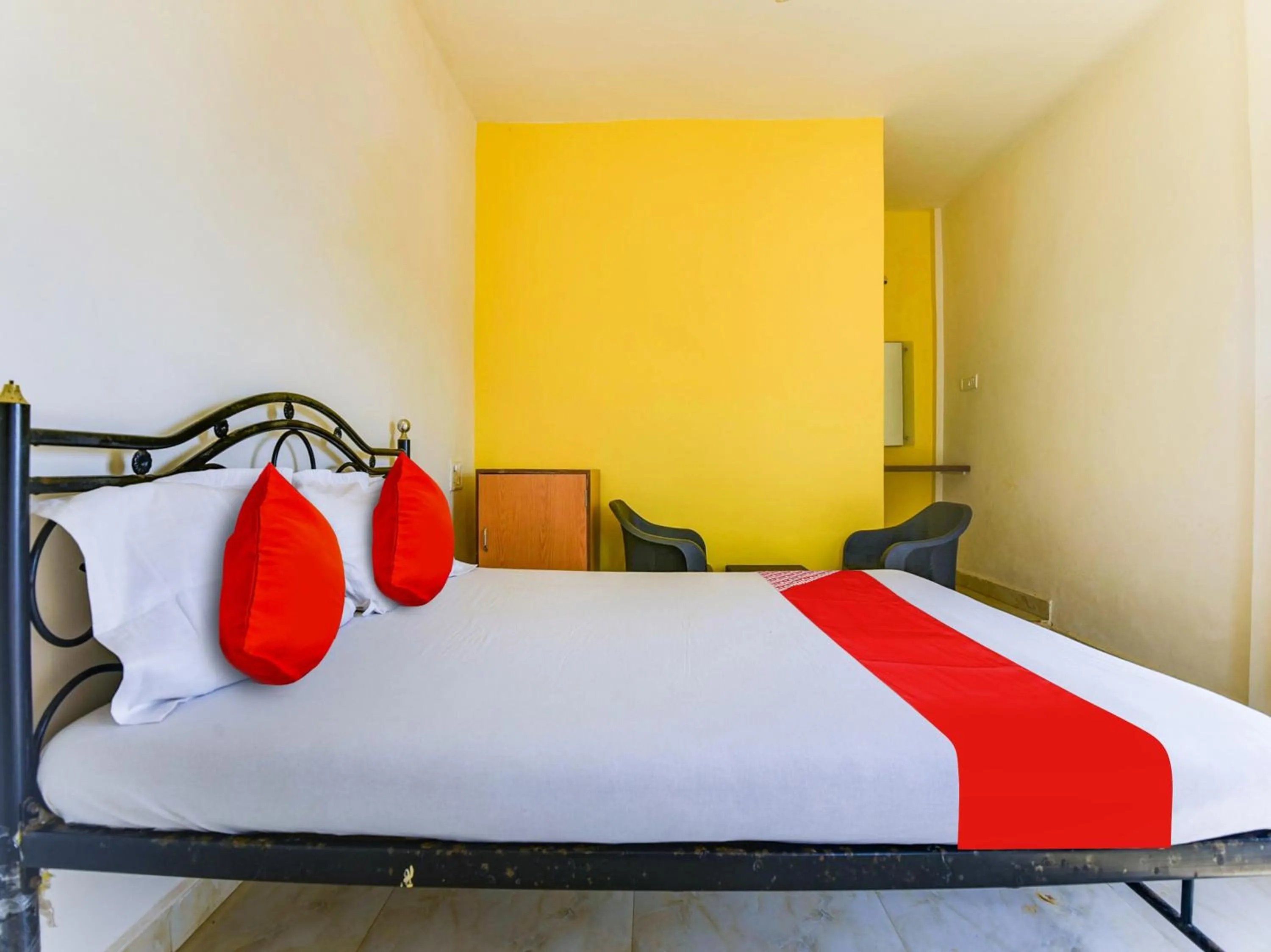 Bedroom in Hotel O Madan Motels