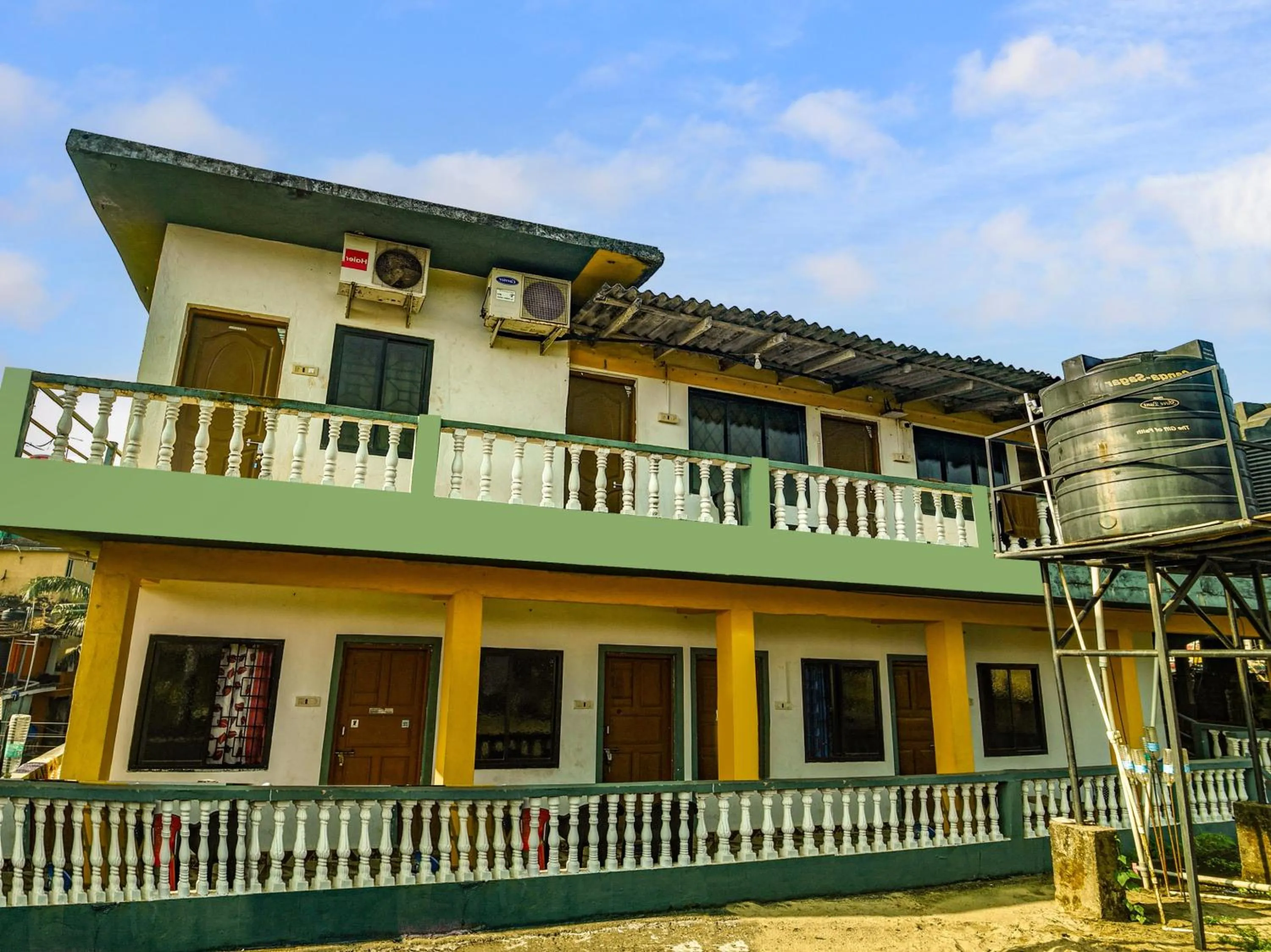 Facade/entrance in Hotel O Madan Motels