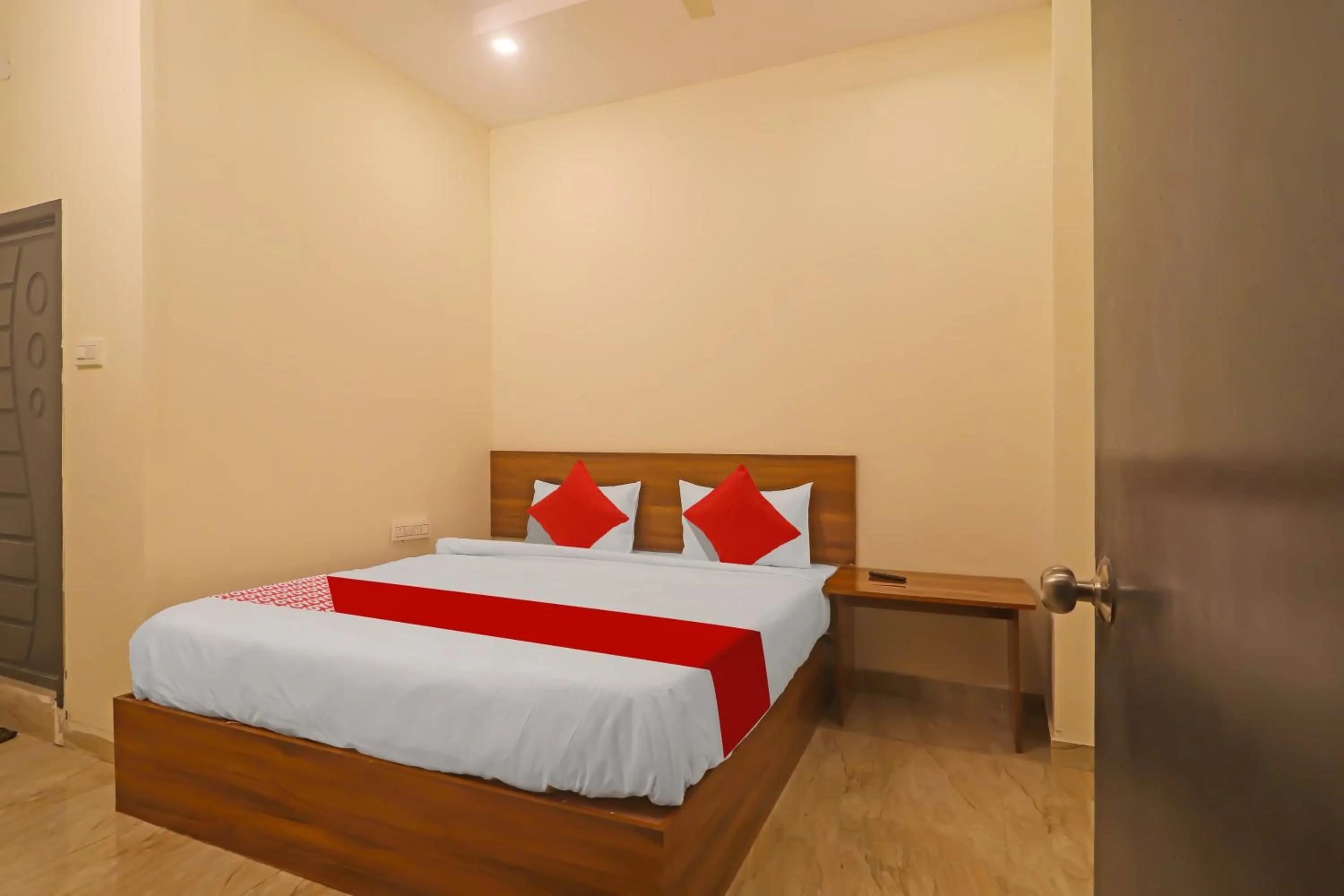 Classic Triple Room - single occupancy in Hotel O Ragas Inn