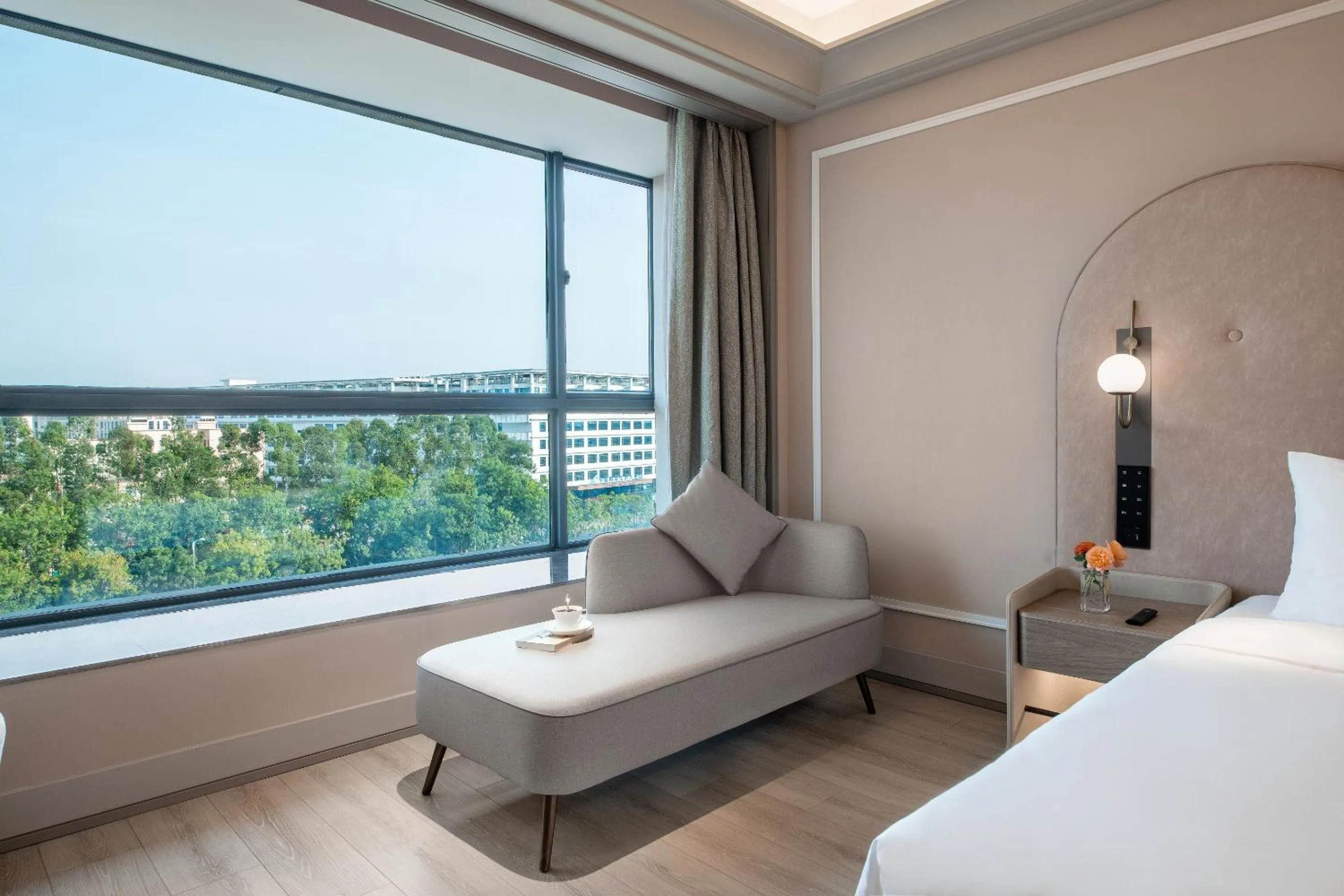 View (from property/room), Bed in Mercure Guangzhou Baiyun International Airport - Airport Free Shuttle Bus