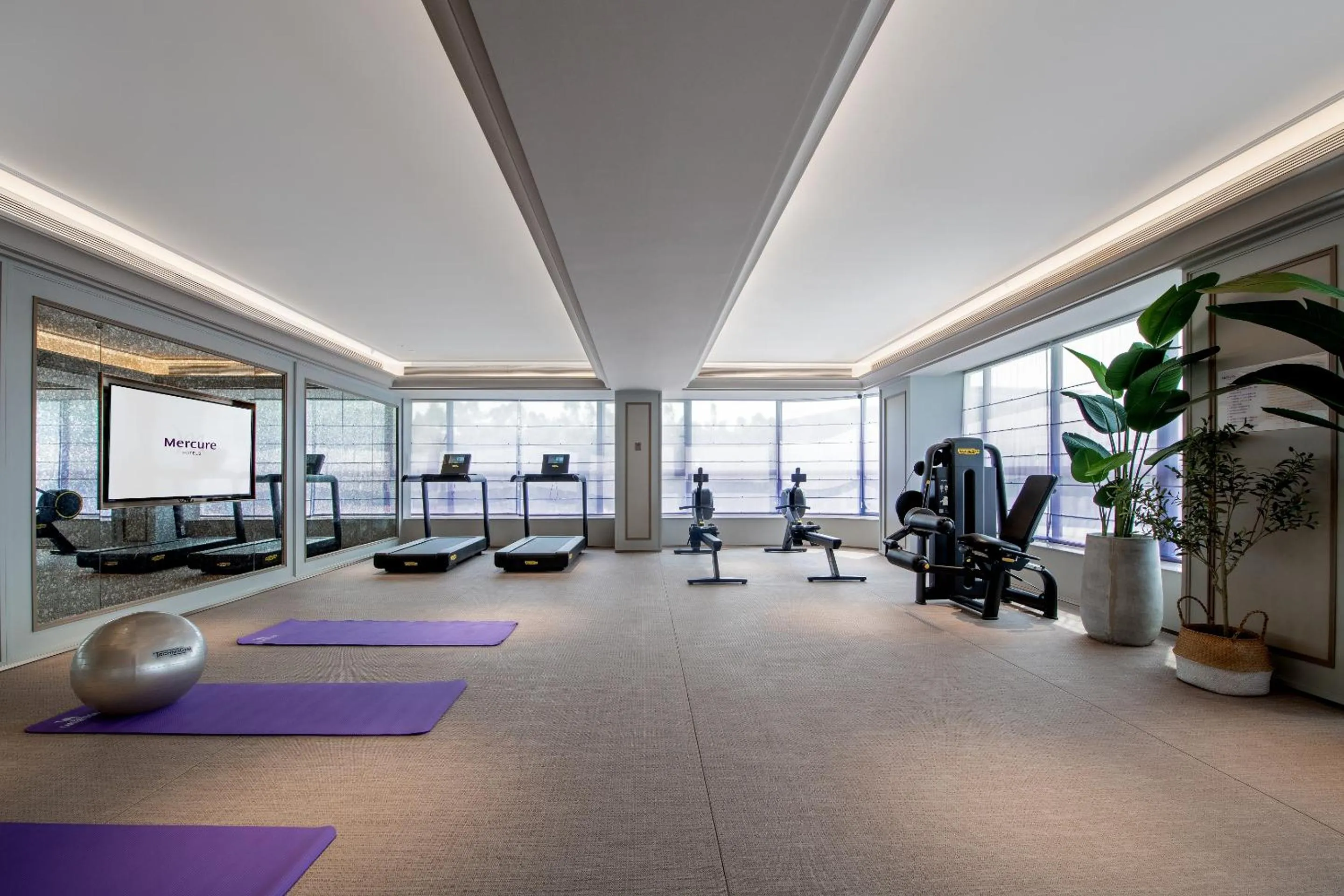 Fitness centre/facilities in Mercure Guangzhou Baiyun International Airport - Airport Free Shuttle Bus