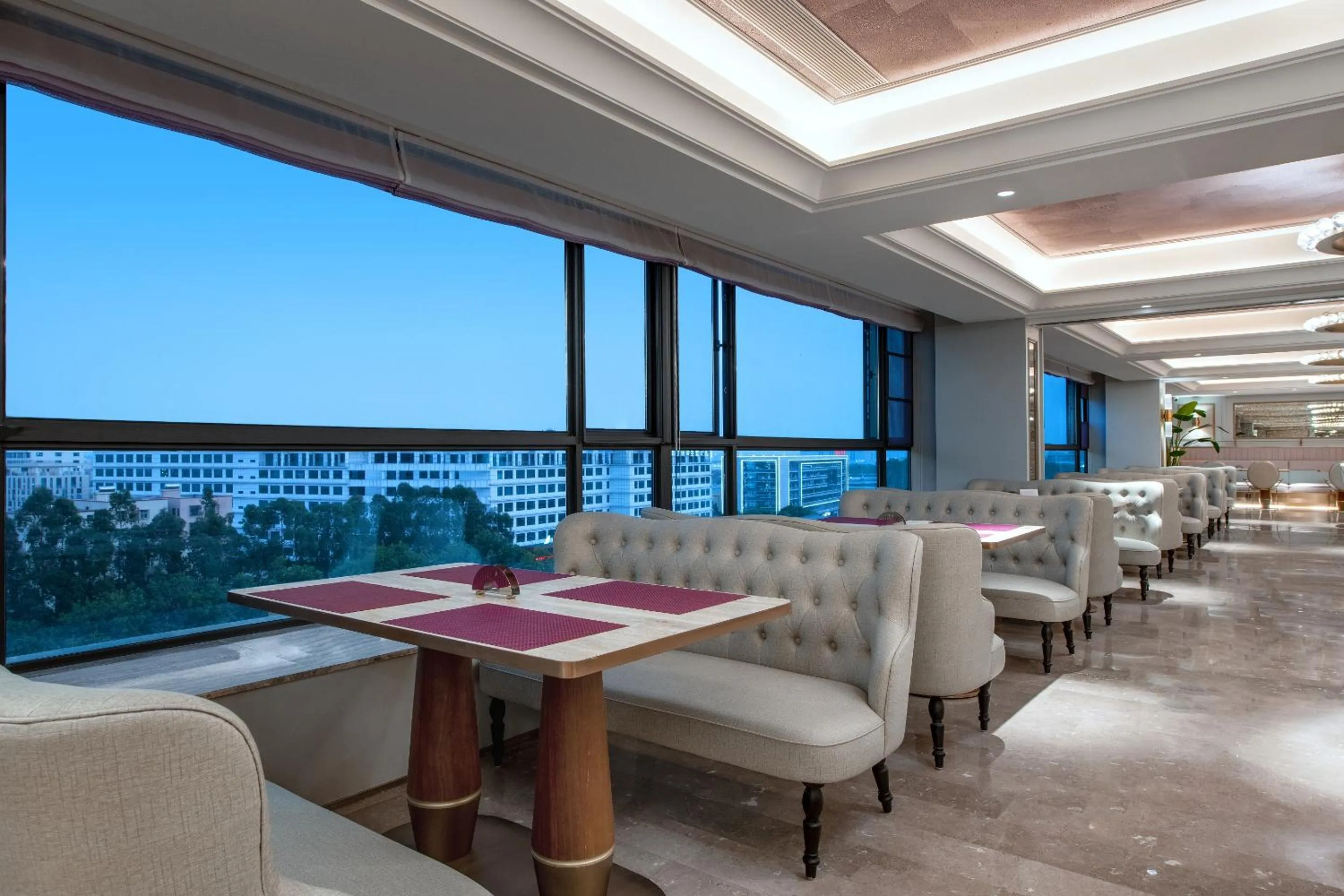 Restaurant/places to eat in Mercure Guangzhou Baiyun International Airport - Airport Free Shuttle Bus