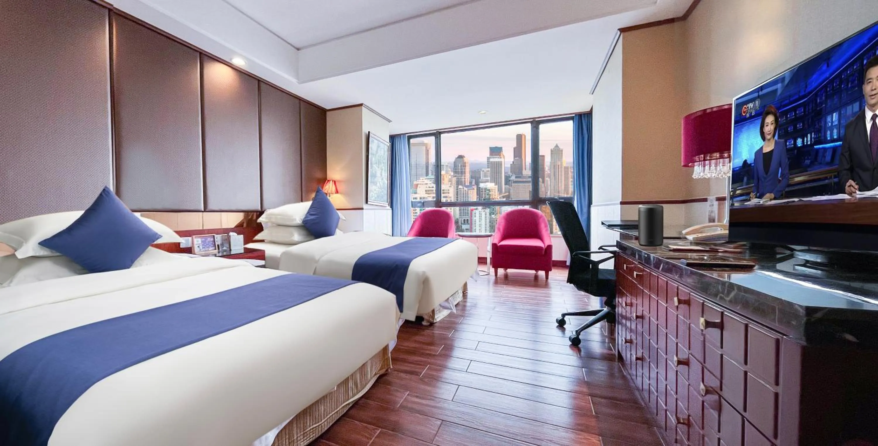 Photo of the whole room, Bed in Haikou Mingguang Shengyi Hotel (Previous Mingguang International Hotel)