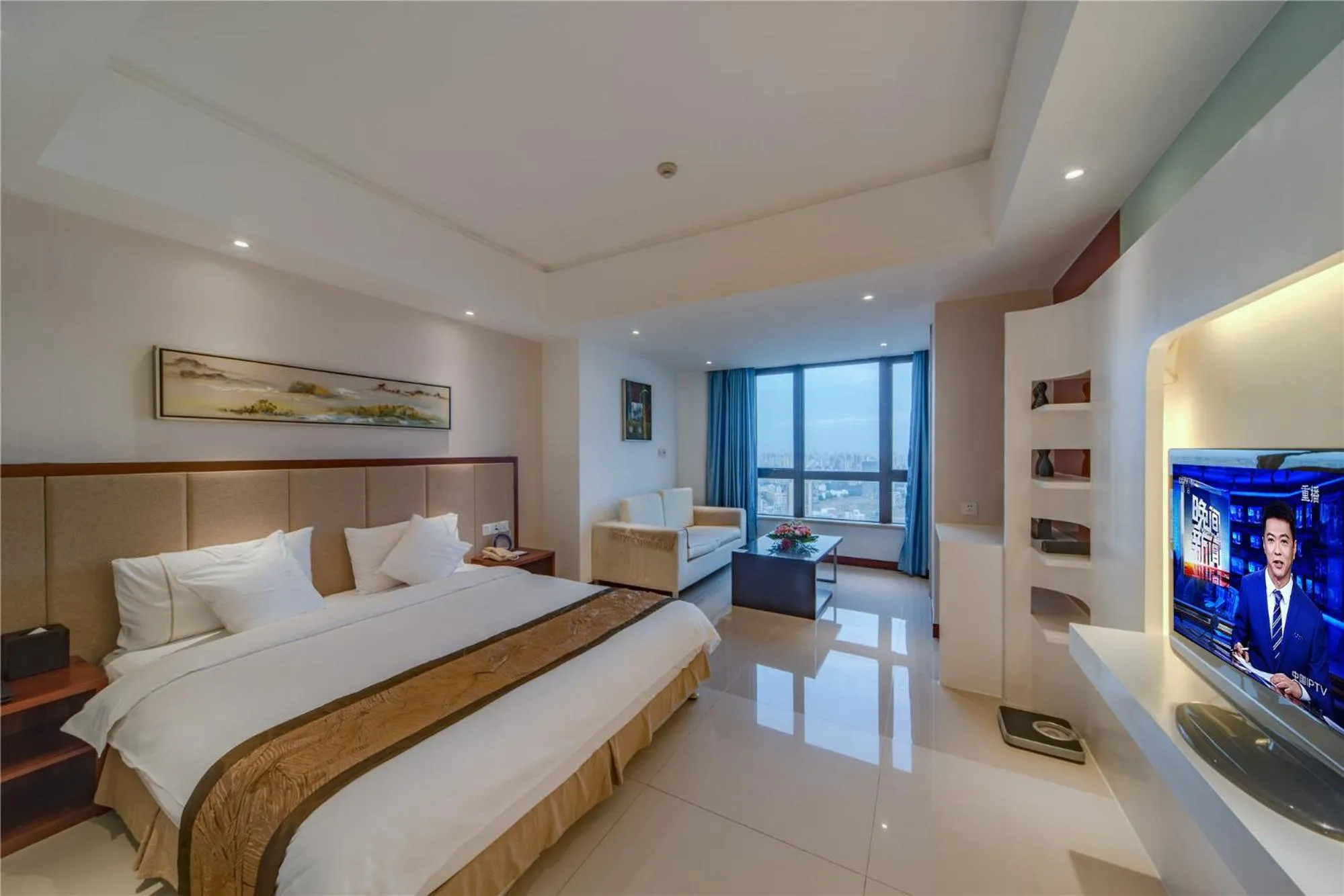 Photo of the whole room, Bed in Haikou Mingguang Shengyi Hotel (Previous Mingguang International Hotel)