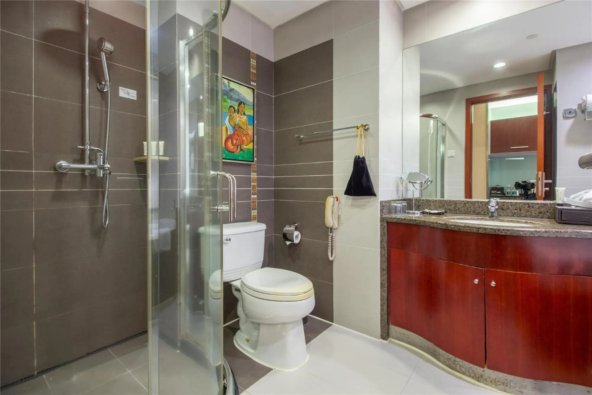 Bathroom in Haikou Mingguang Shengyi Hotel (Previous Mingguang International Hotel)
