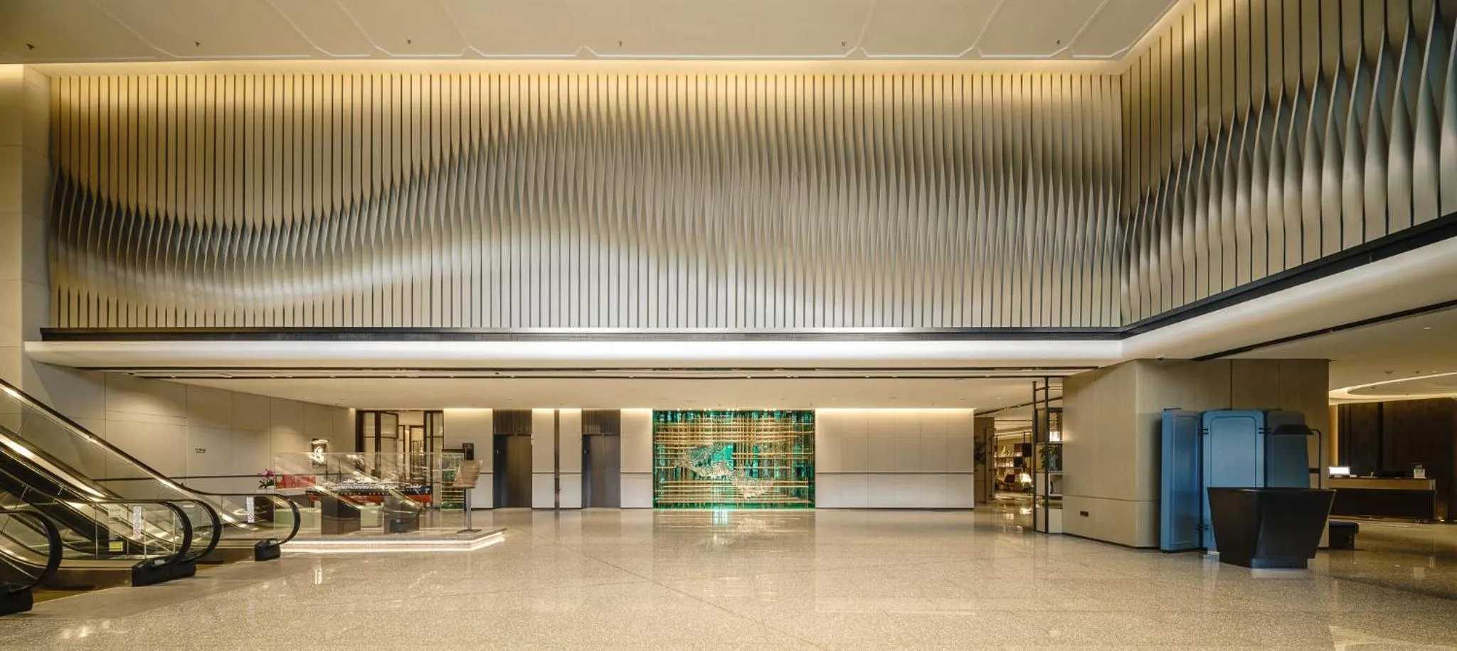 Lobby or reception in Novotel Xi'an Aden