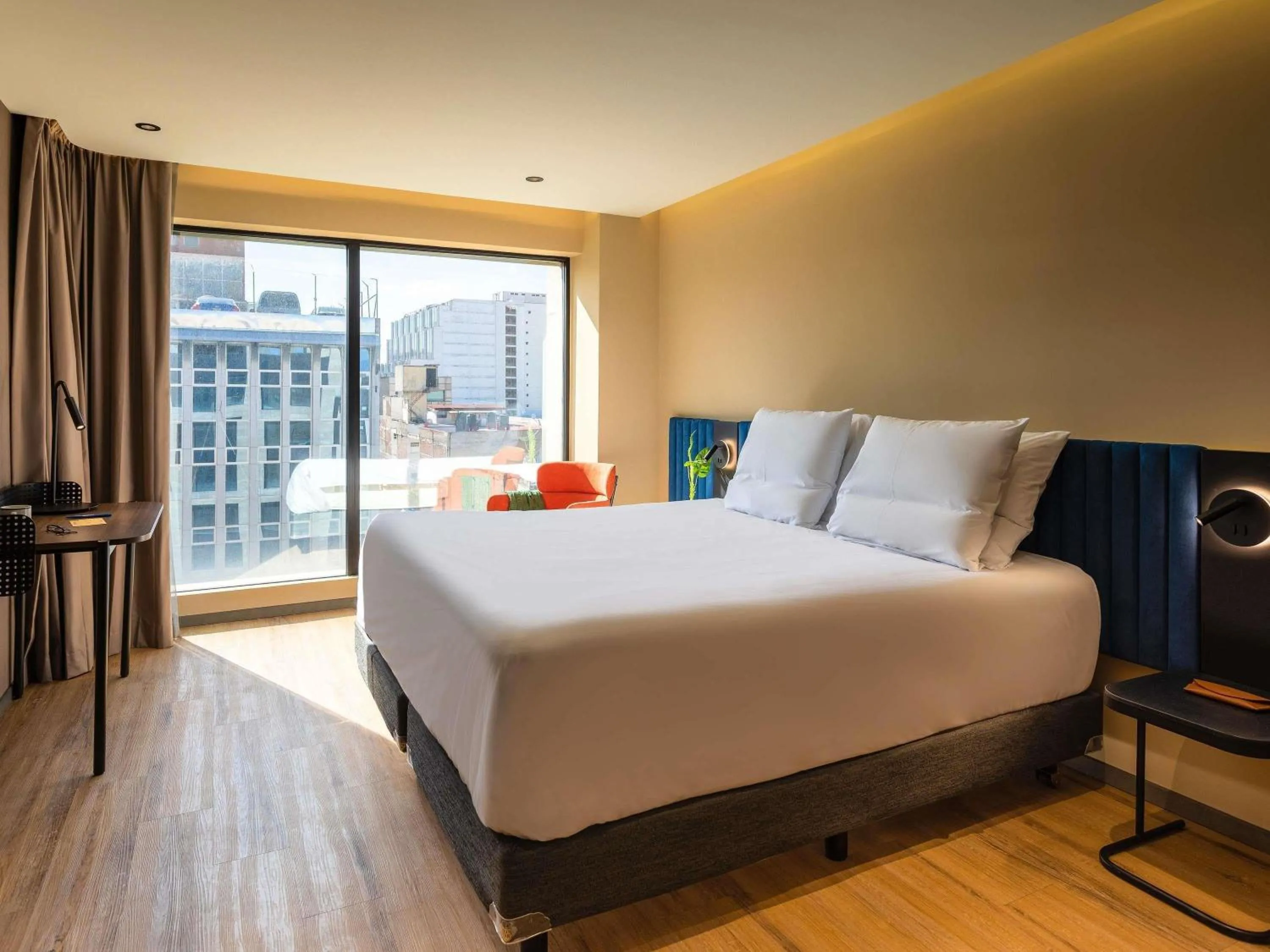 Bedroom, Bed in Novotel México City Centro Histórico