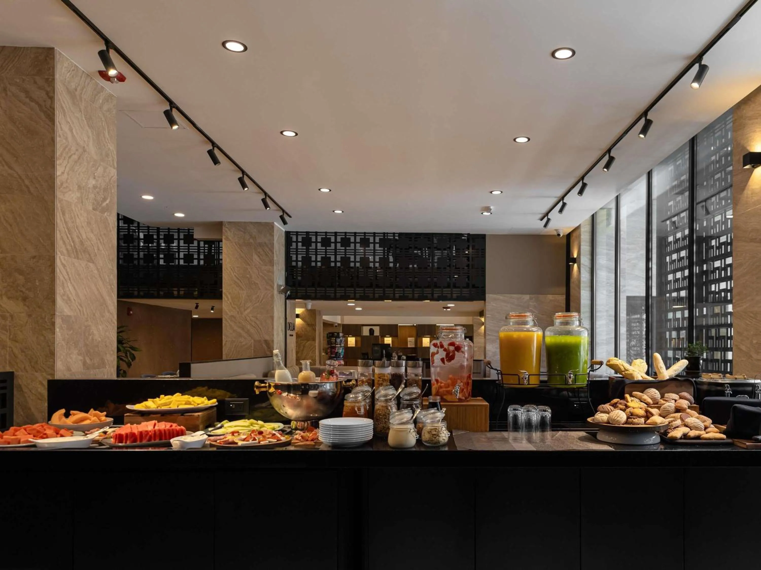 Breakfast in Novotel México City Centro Histórico