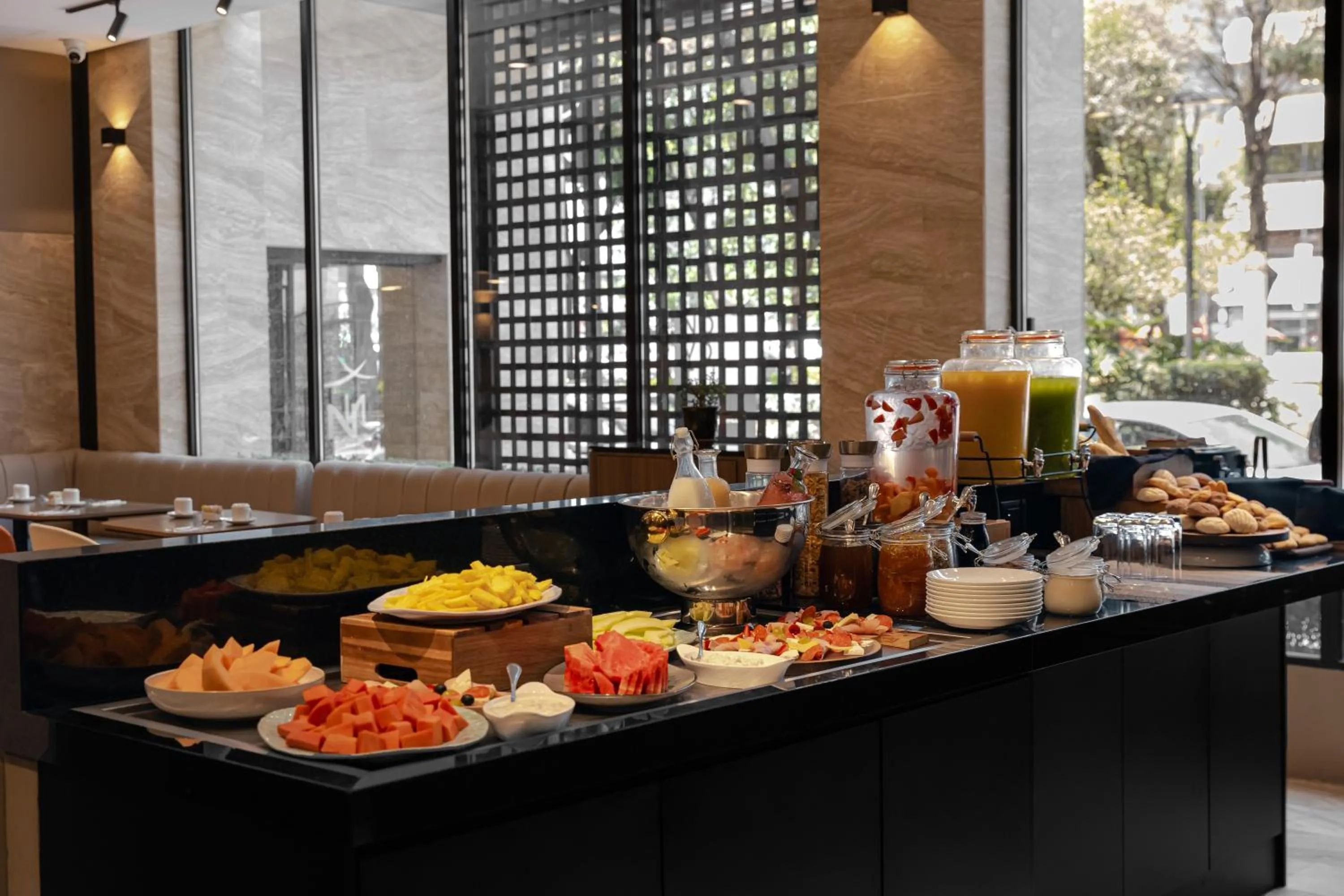 Breakfast in Novotel México City Centro Histórico