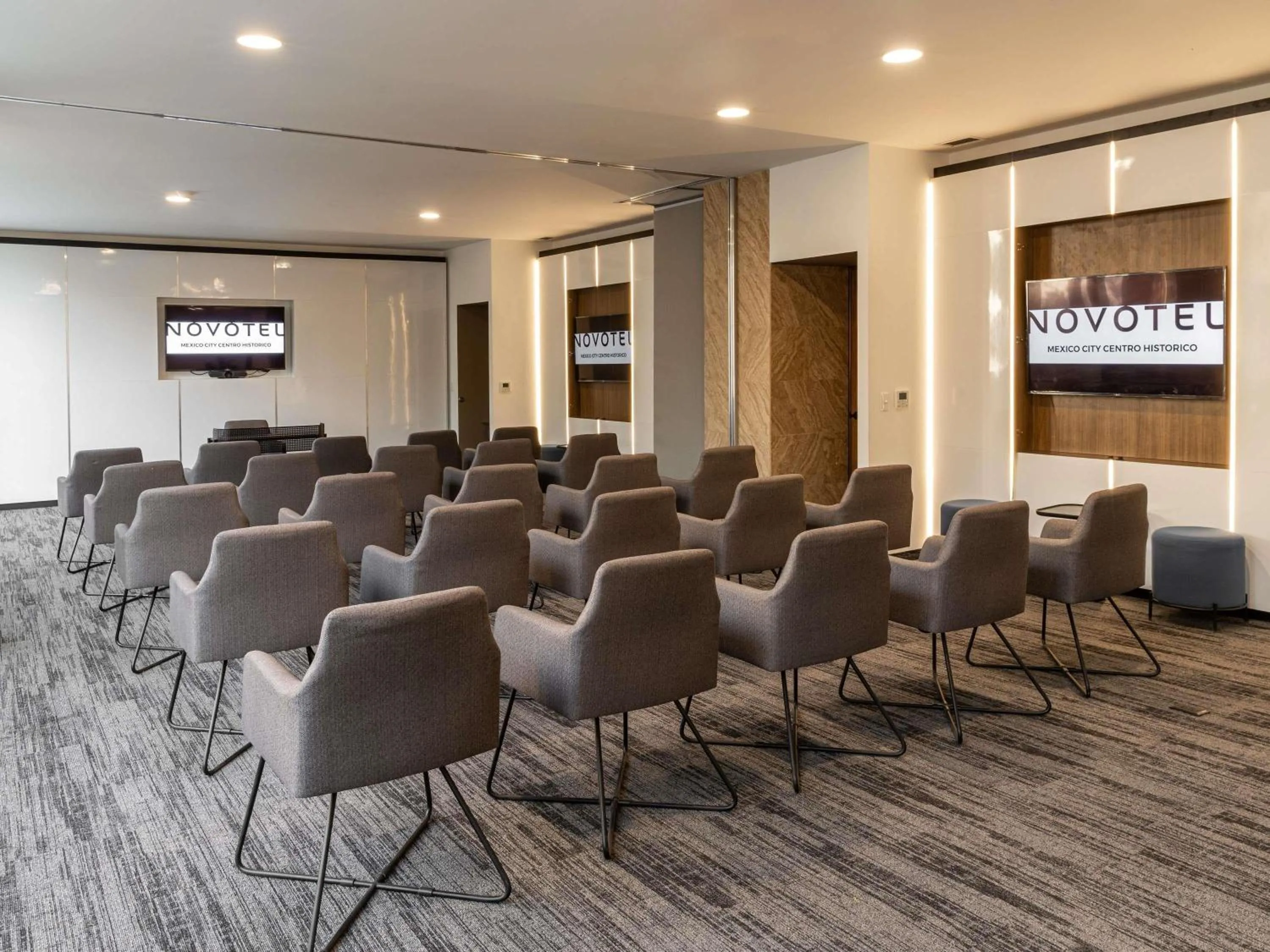 Business facilities in Novotel México City Centro Histórico