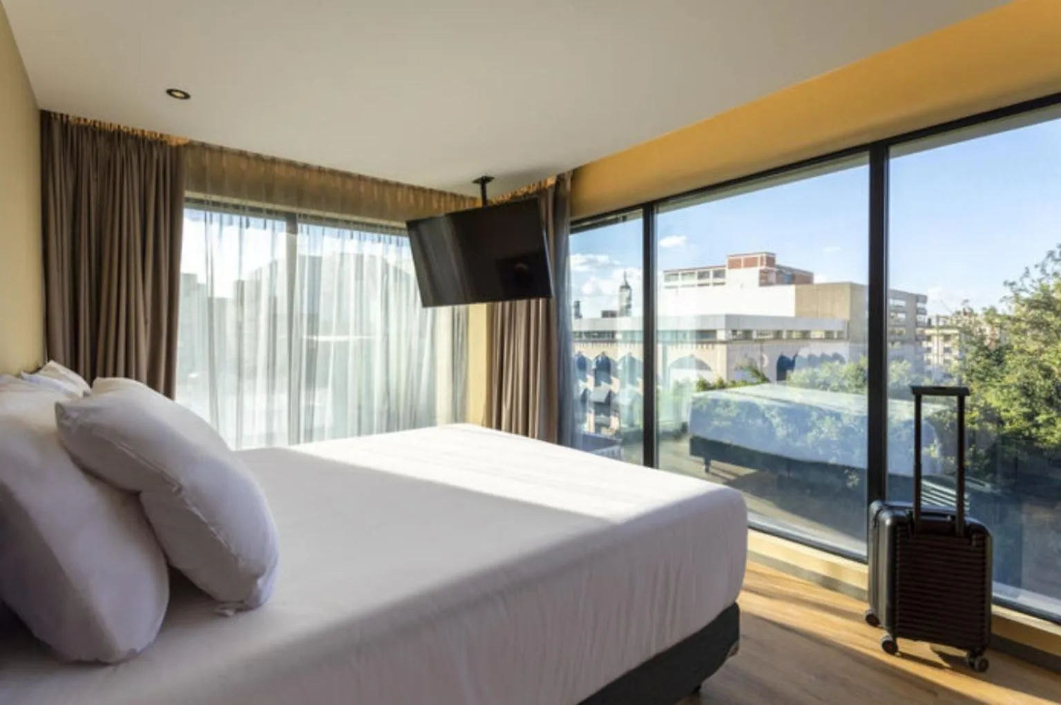 Bedroom, Bed in Novotel México City Centro Histórico