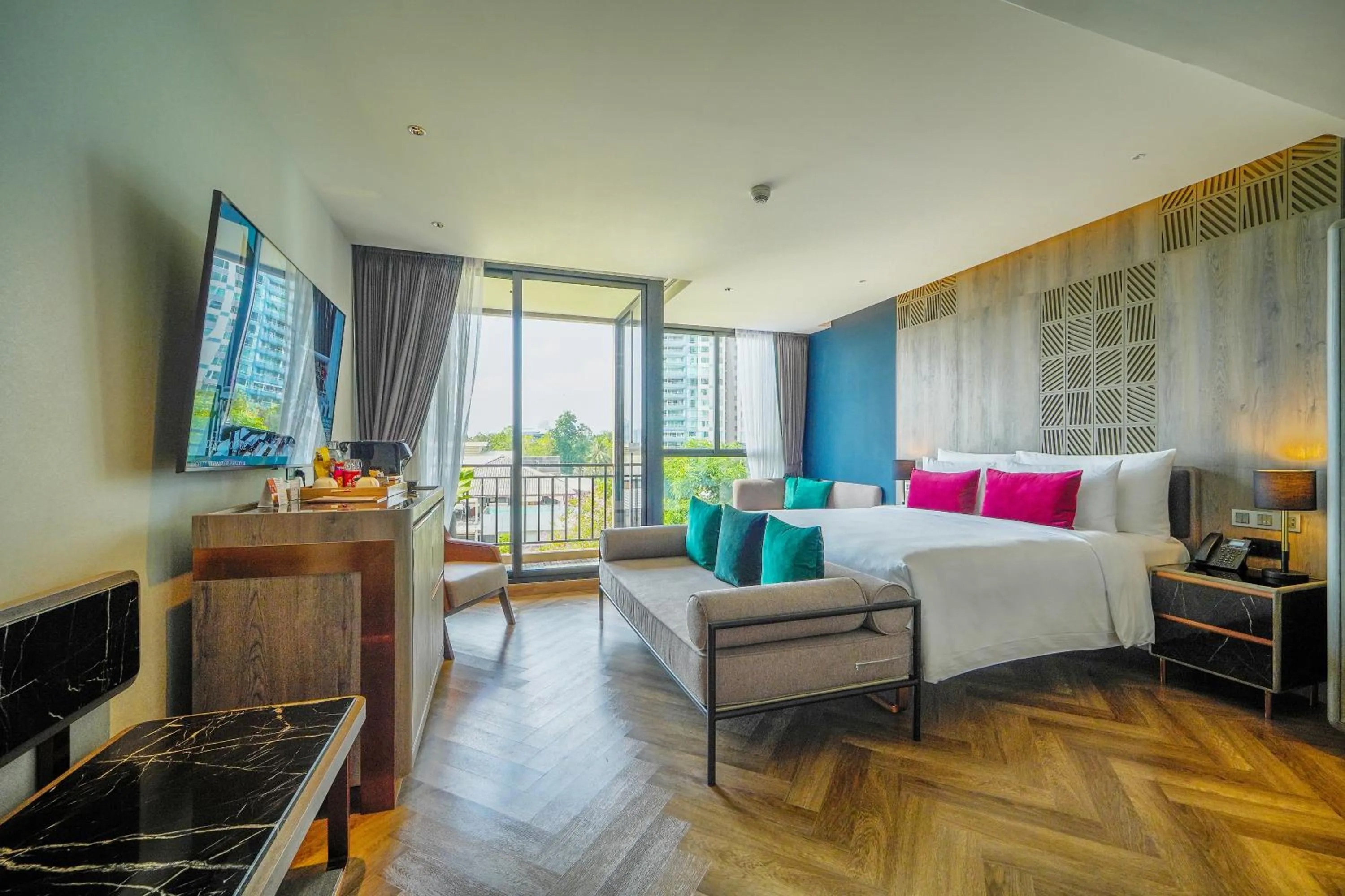 Maharajah Deluxe Room-Free Boat & Tuk Tuk Transfer in Ten Six Hundred, Chao Phraya, Bangkok by Preference, managed by The Ascott Limited