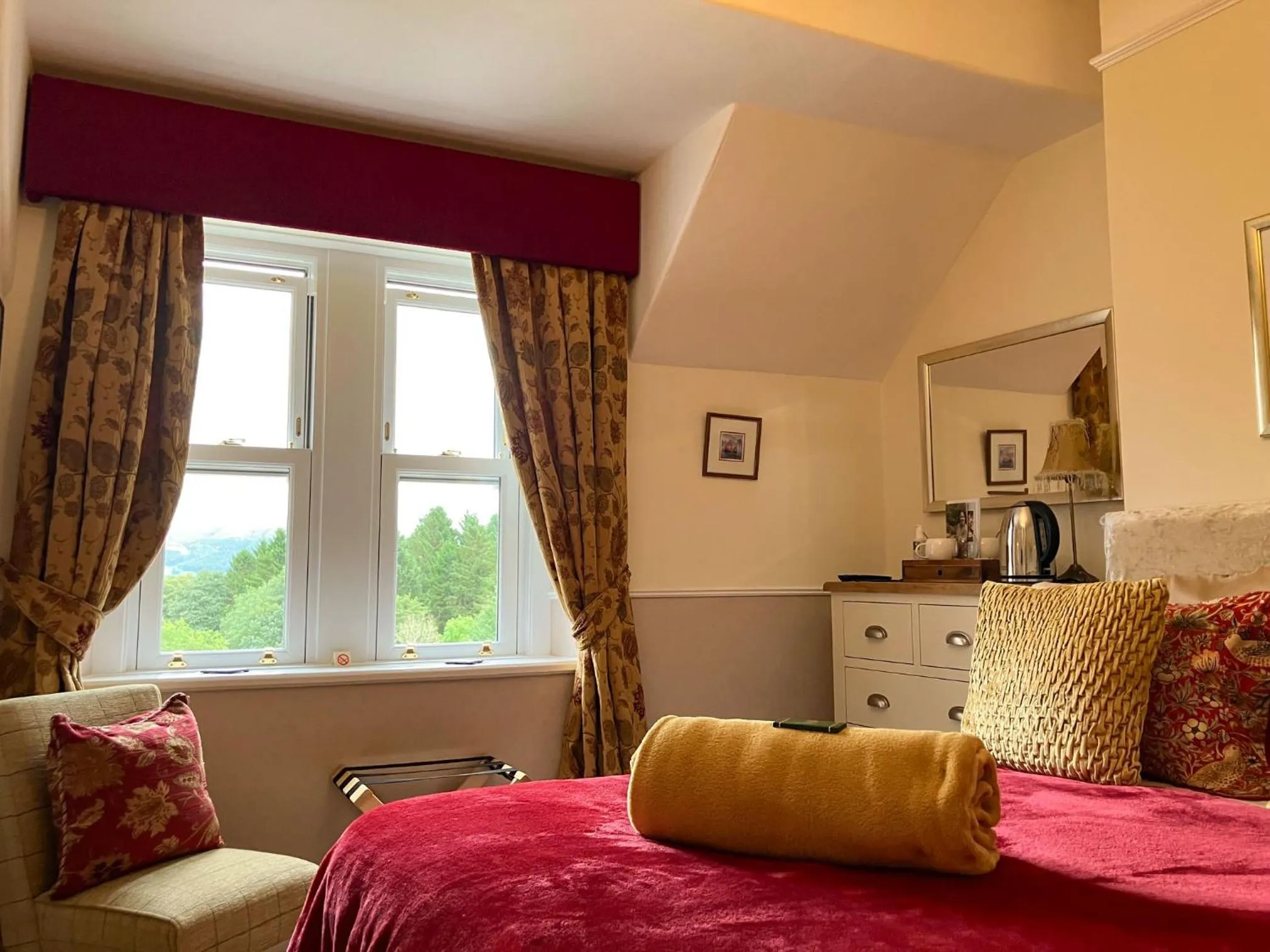 Bed in Maple Bank Country Guest House