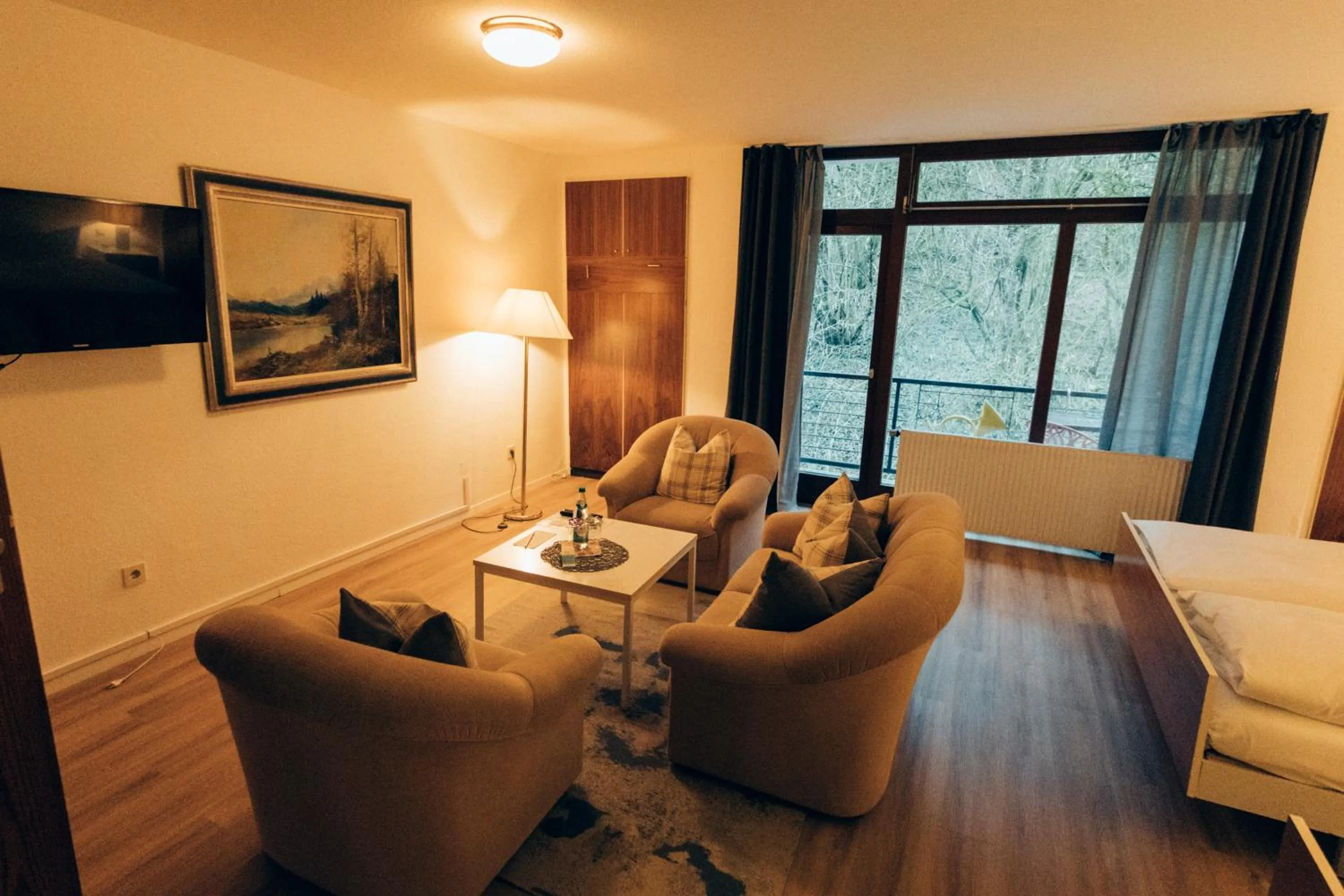 TV and multimedia in Gasthof Hotel zur Post