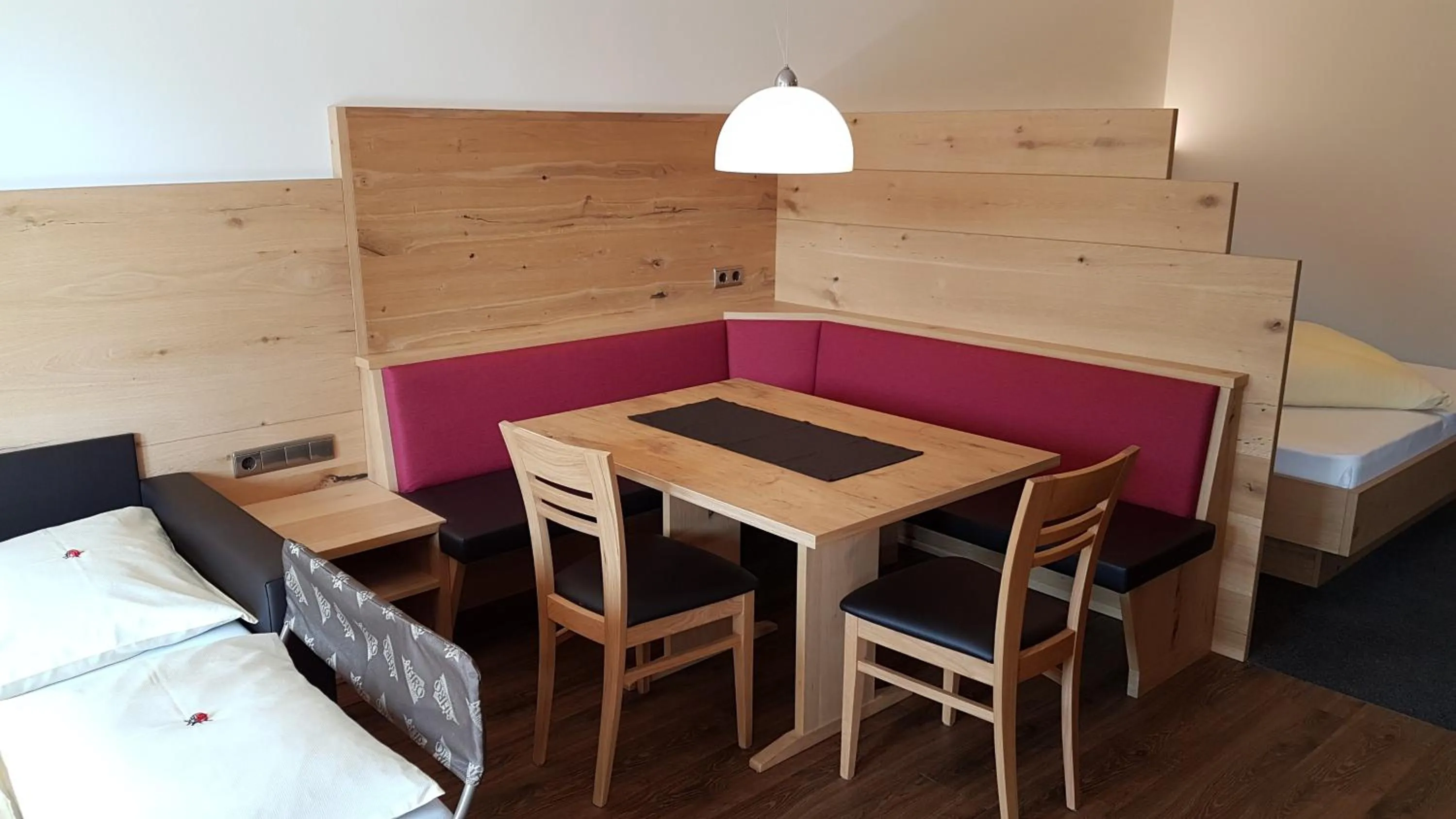 Dining area, Bed in Residence Krone