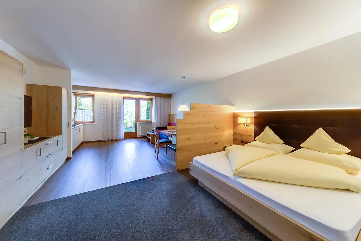 Bed in Residence Krone