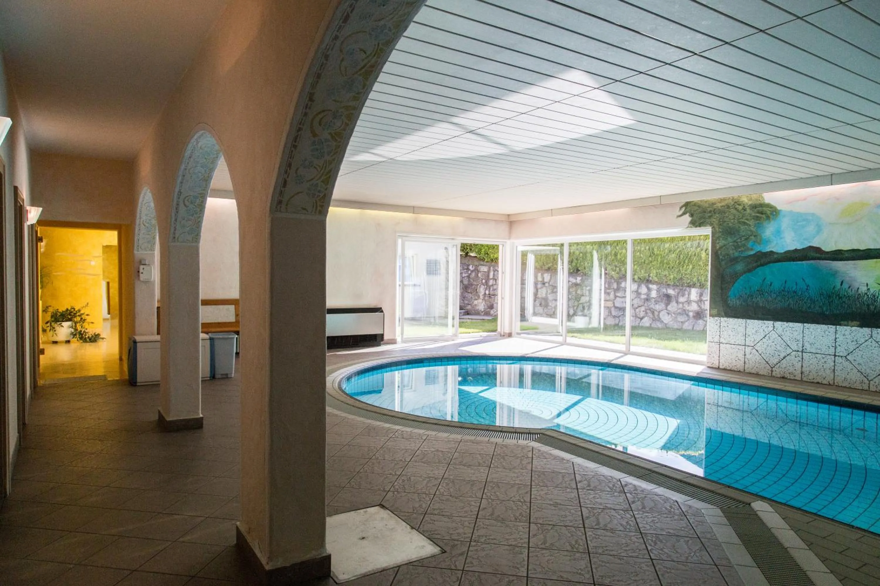 Swimming pool in Residence Krone