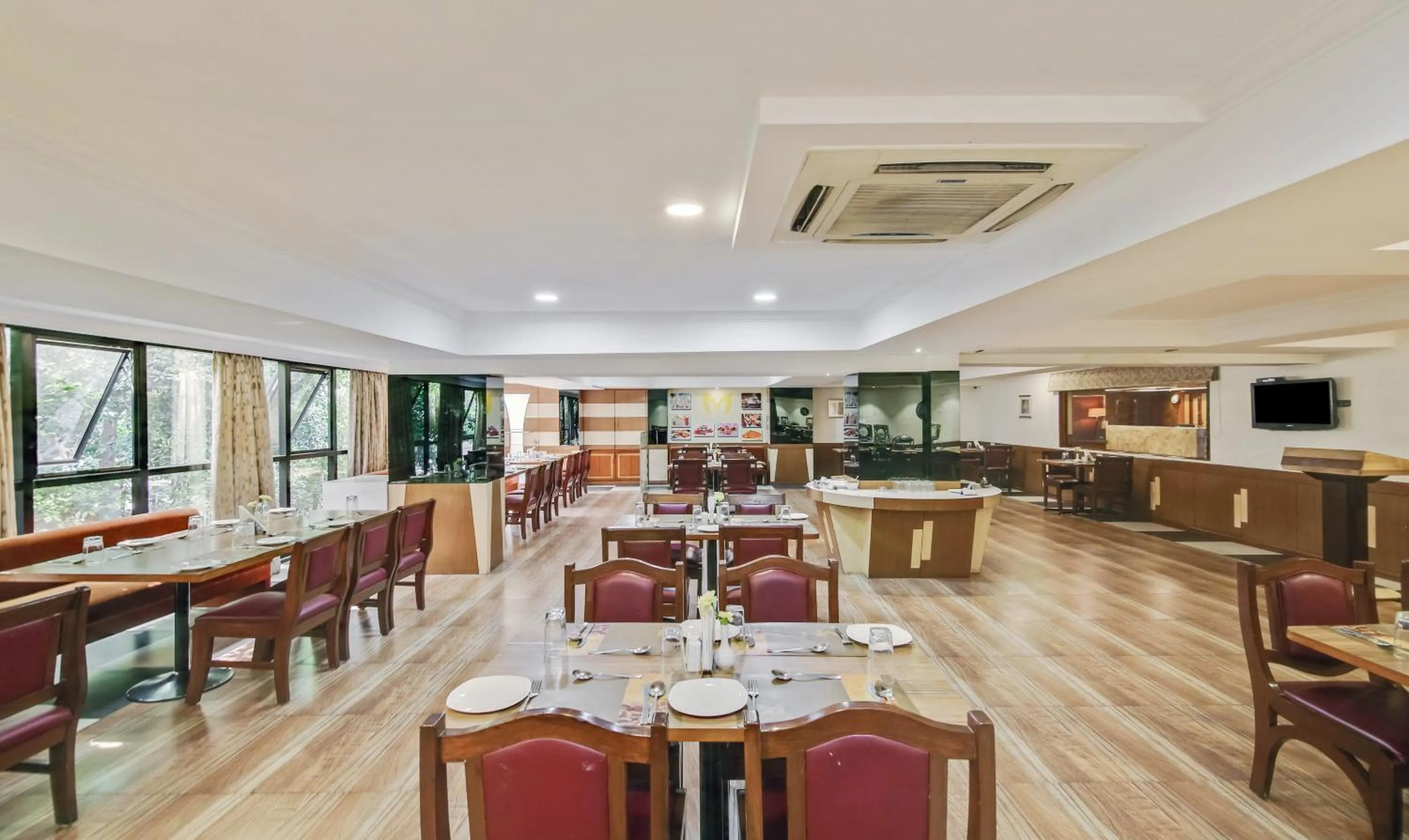 Restaurant/places to eat in Monarch Brigade Road